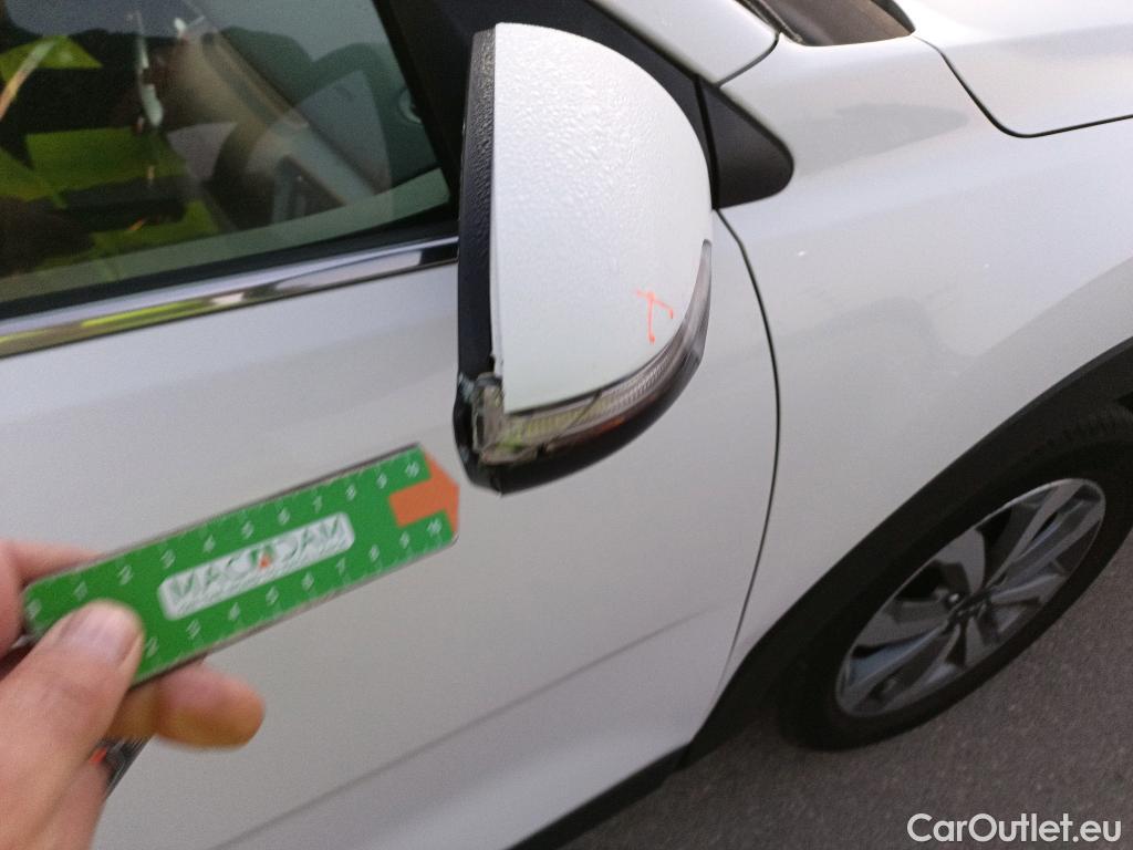  KIA  STONIC KIA  / 2017 / 5P / todoterreno 1.0 T-GDi 88kW (120CV) MHEV iMT Drive #1