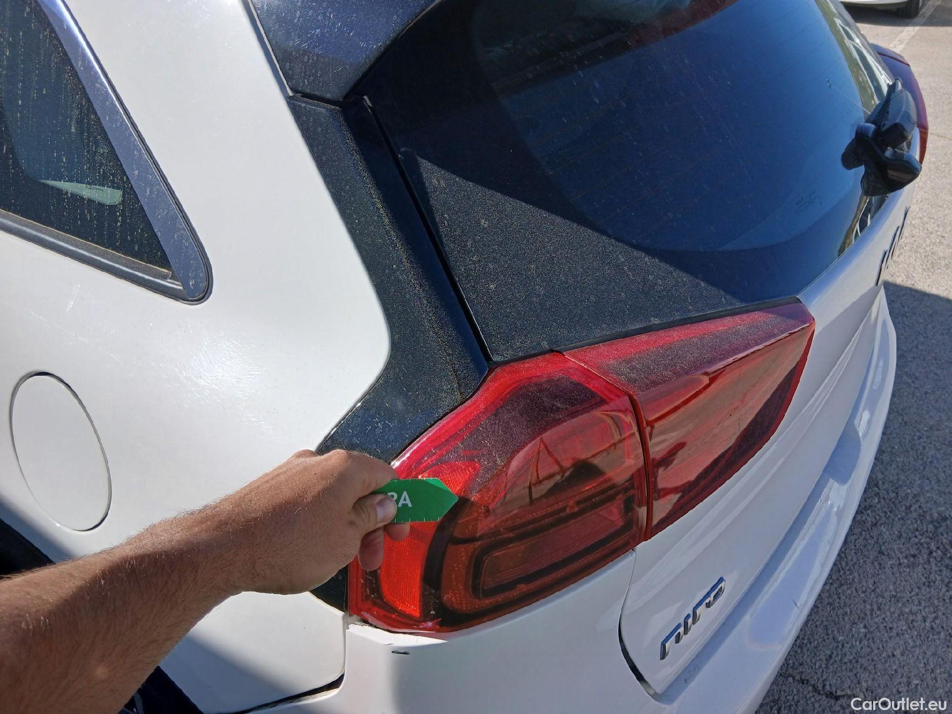  KIA  Niro KIA  / 2019 / 5P / crossover 1.6 GDi HEV 104kW (141CV) Concept #24