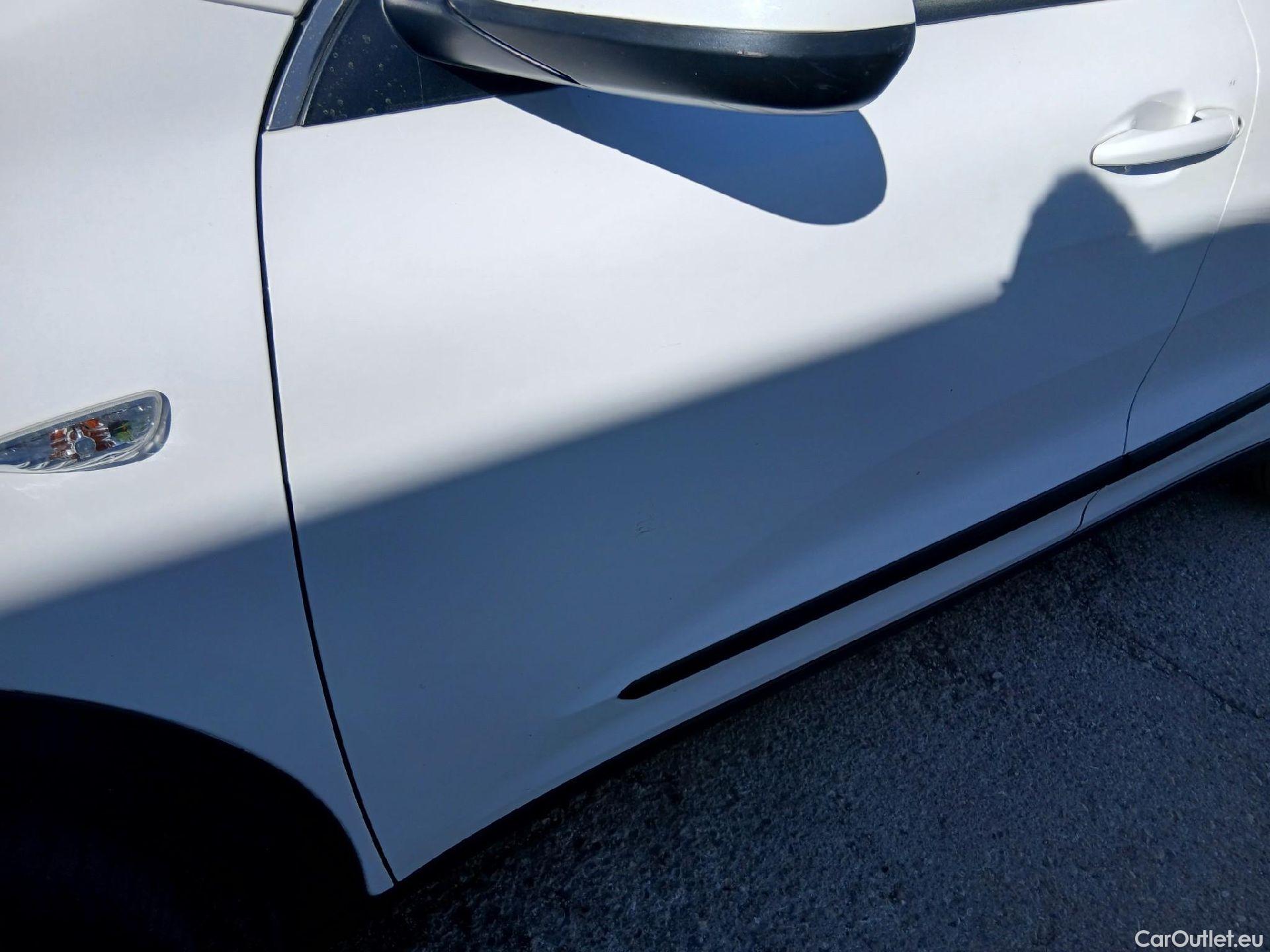  KIA  Niro KIA  / 2019 / 5P / crossover 1.6 GDi HEV 104kW (141CV) Concept #10