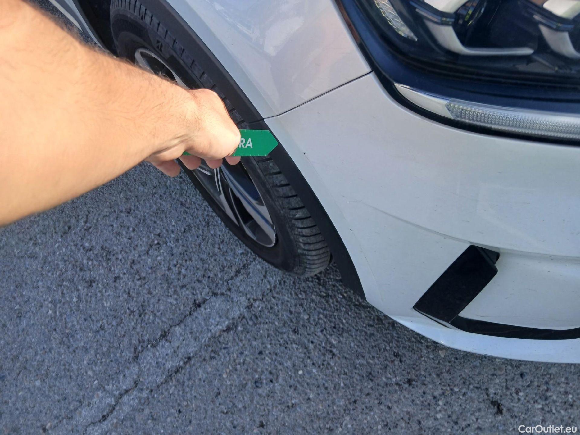  KIA  Sorento KIA  / 2020 / 5P / todoterreno 2.2 CRDi Emotion DCT 4x4 7pl #2