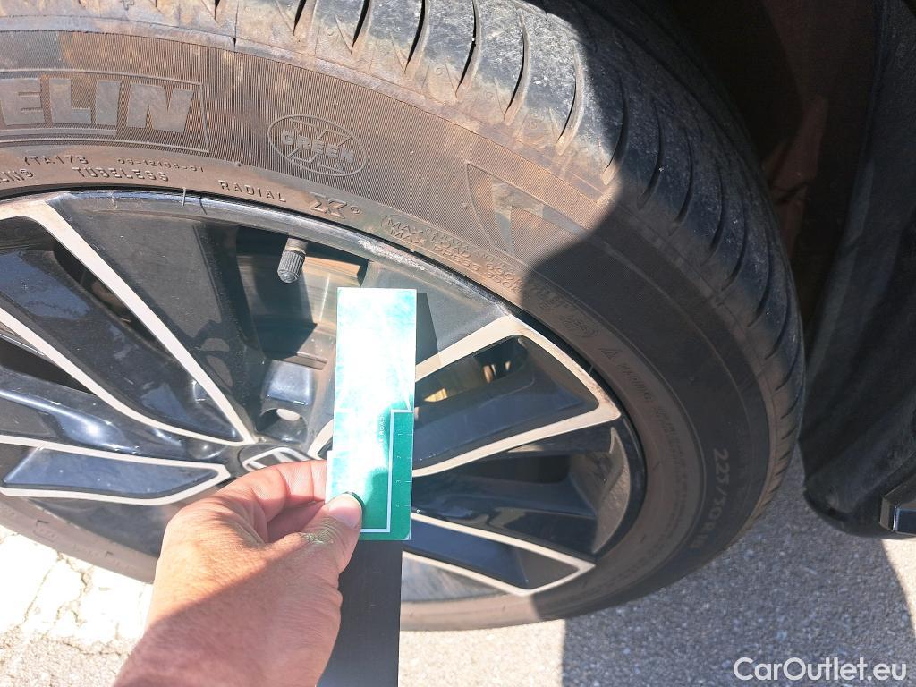  Honda  HR-V HONDA  / 2021 / 5P / todoterreno 1.5 i-MMD Advance 4x2 #18