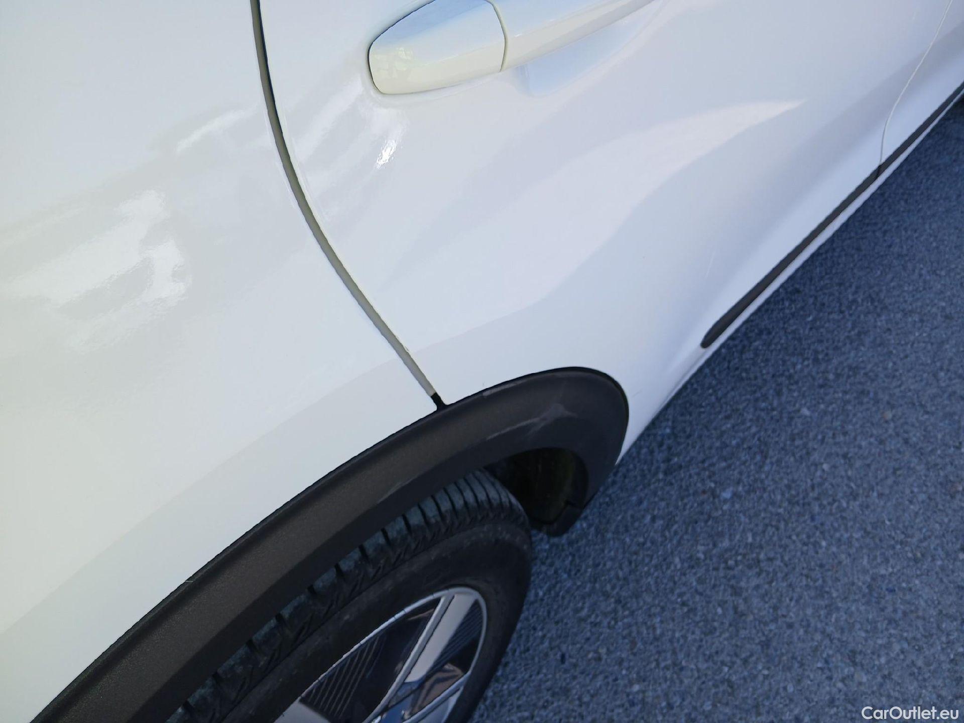  KIA  Niro KIA  / 2019 / 5P / crossover 1.6 GDi HEV 104kW (141CV) Concept #31