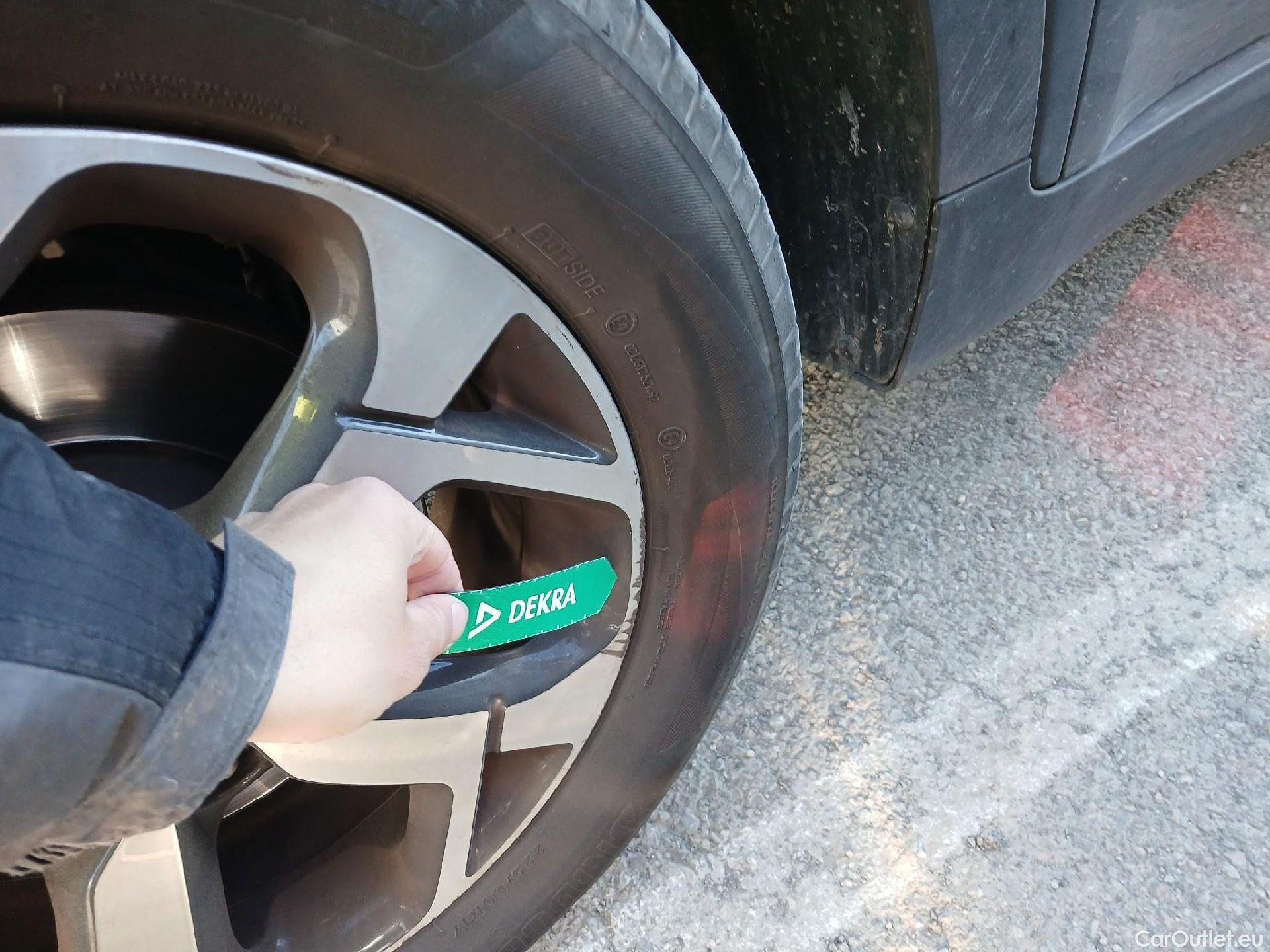  KIA  Sportage KIA  / 2018 / 5P / todoterreno 1.6 MHEV Drive Plus 100kW (136CV) 4x2 #5