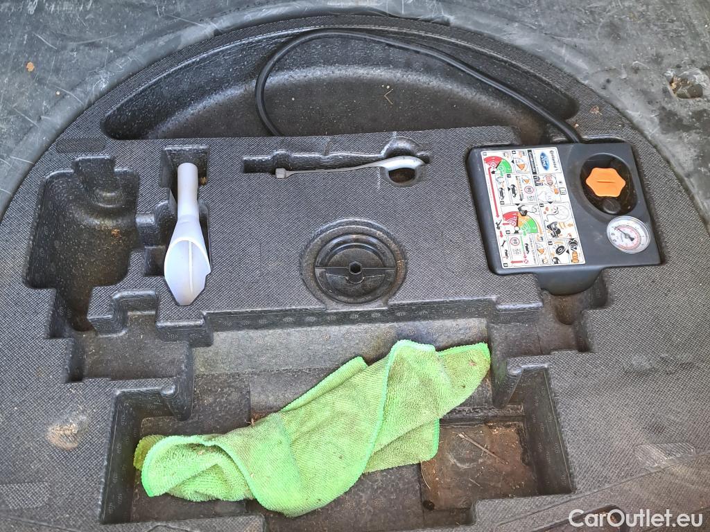  Ford  Kuga FORD  / 2016 / 5P / todoterreno 1.5 EcoBoost 88kW 4x2 Trend+ (CX) #23