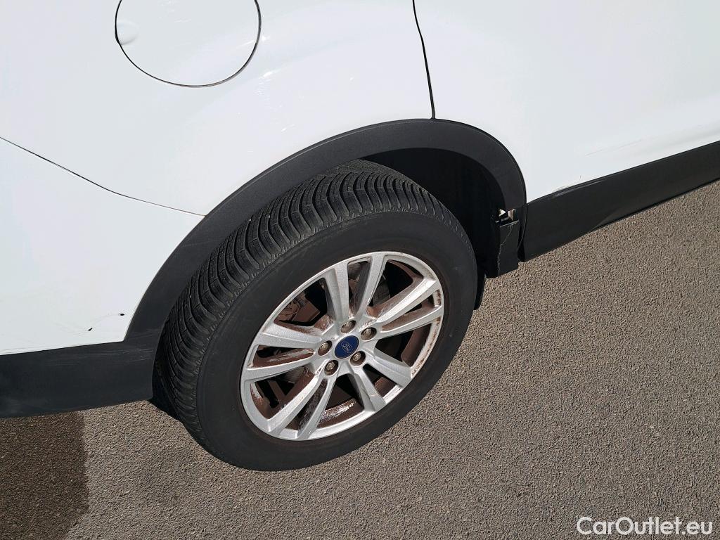  Ford  Kuga FORD  / 2016 / 5P / todoterreno 1.5 EcoBoost 88kW 4x2 Trend+ (CX) #5