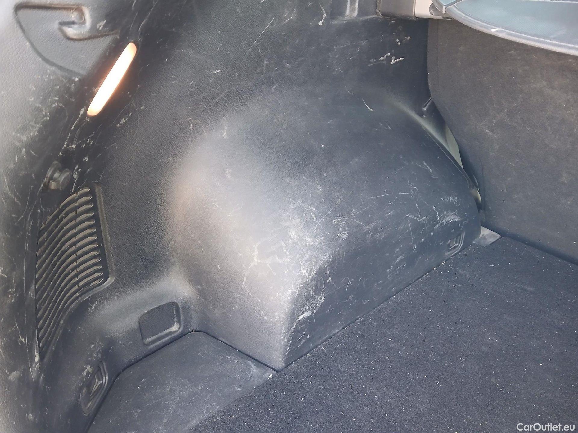  KIA  Sportage KIA  / 2018 / 5P / todoterreno 1.6 MHEV Drive Plus 100kW (136CV) 4x2 #14