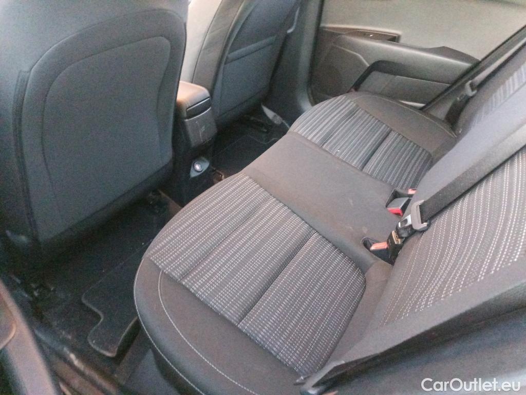  KIA  STONIC KIA  / 2017 / 5P / todoterreno 1.0 T-GDi 88kW (120CV) MHEV iMT Drive #26