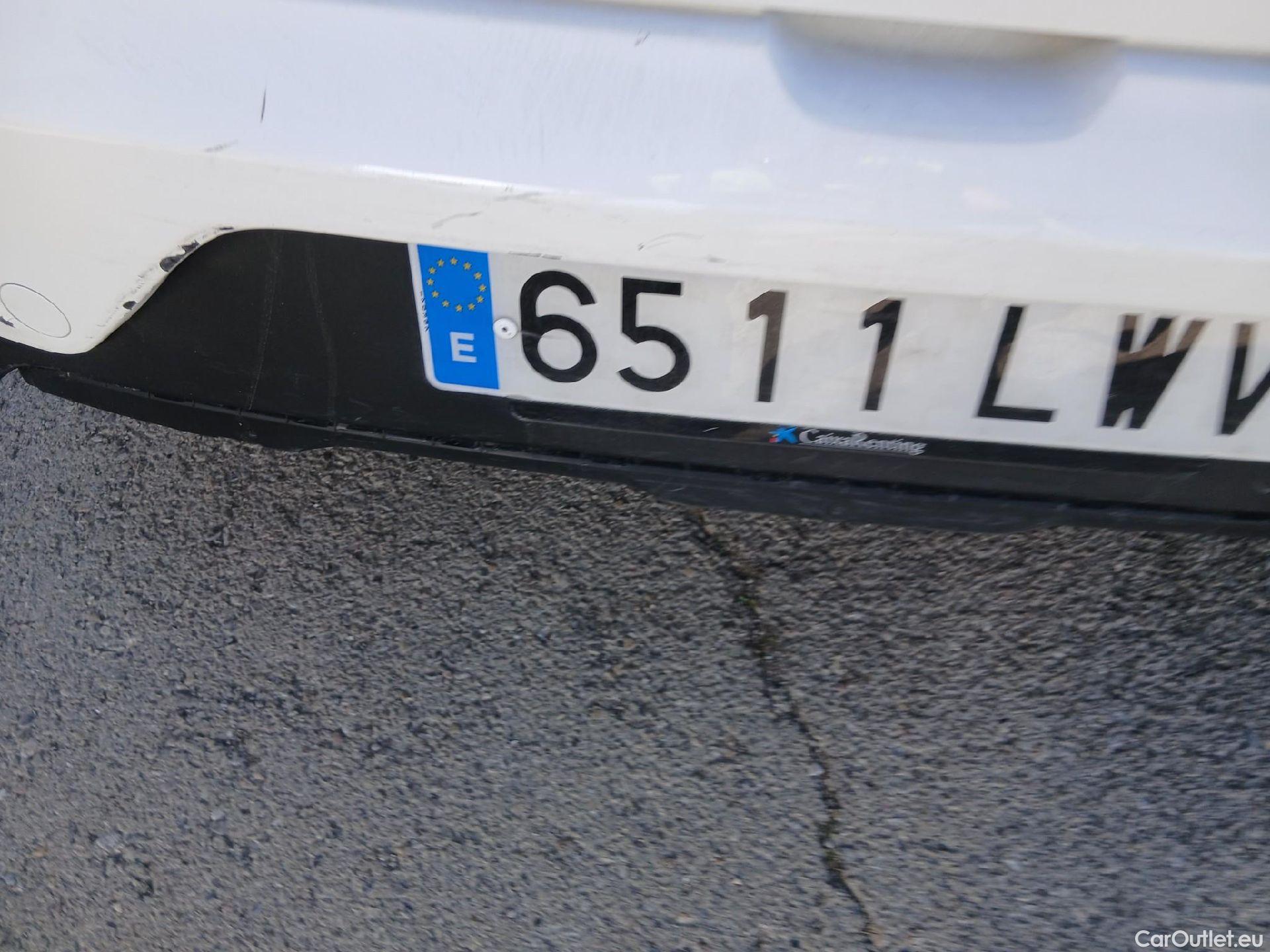  KIA  Niro KIA  / 2019 / 5P / crossover 1.6 GDi HEV 104kW (141CV) Concept #23