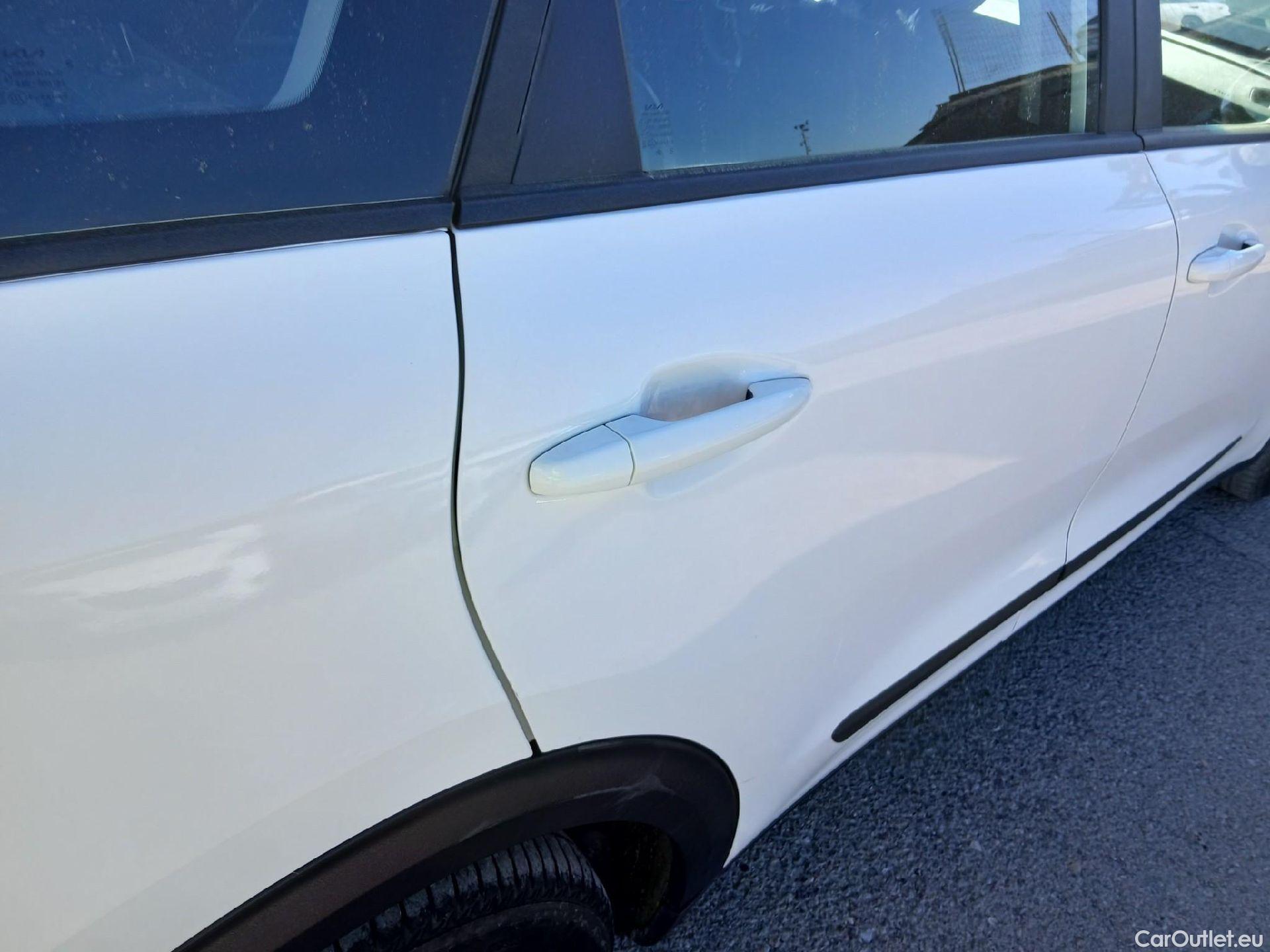  KIA  Niro KIA  / 2019 / 5P / crossover 1.6 GDi HEV 104kW (141CV) Concept #32