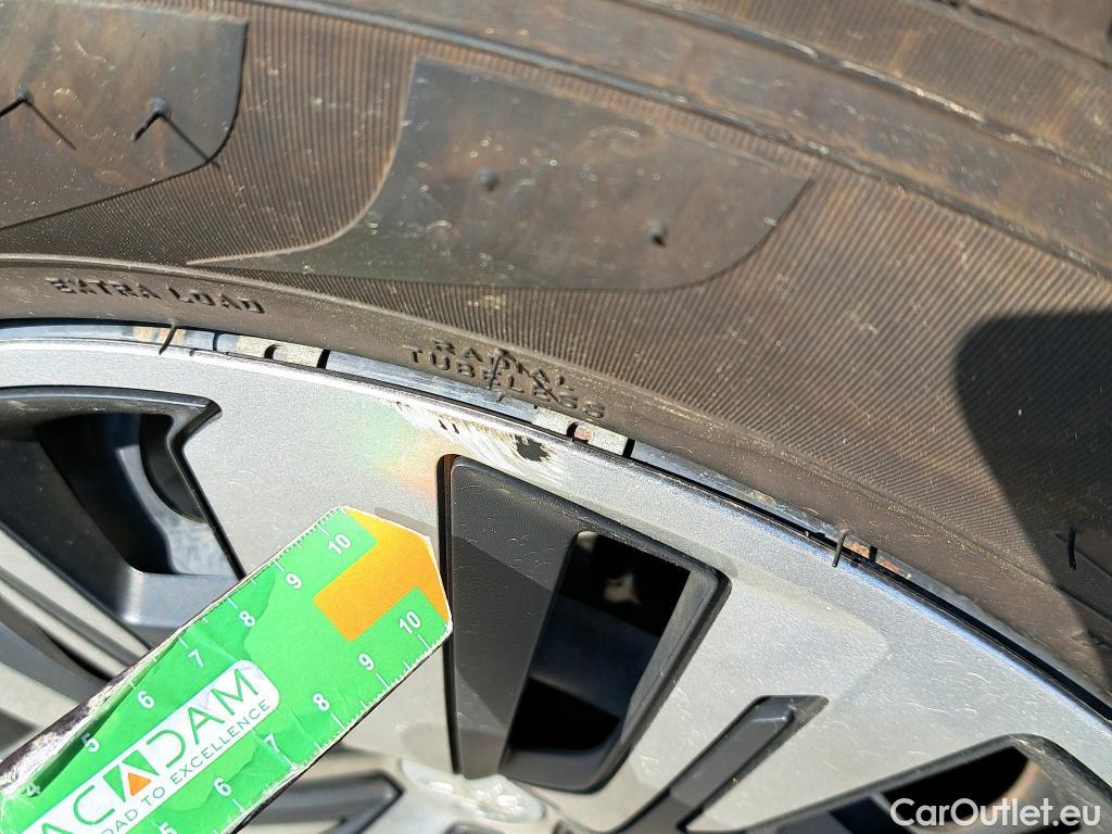  Peugeot  2008 PEUGEOT  / 2019 / 5P / todoterreno Active BlueHDI 81kW (110CV) #34