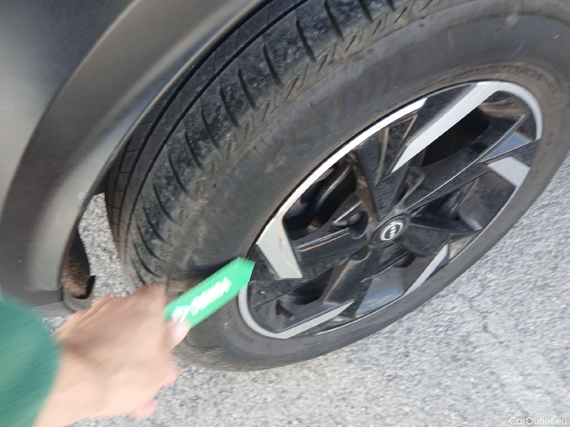  Nissan  Juke NISSAN  / 2019 / 5P / crossover DIG-T 84 kW (114 CV) 6M/T Acenta  #20