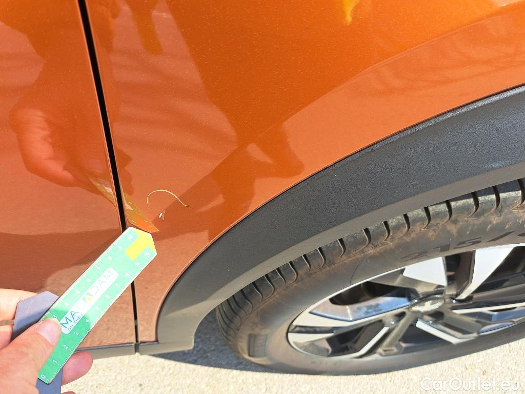  Peugeot  2008 PEUGEOT  / 2019 / 5P / todoterreno Allure BlueHDI 130 S&S EAT8 #11