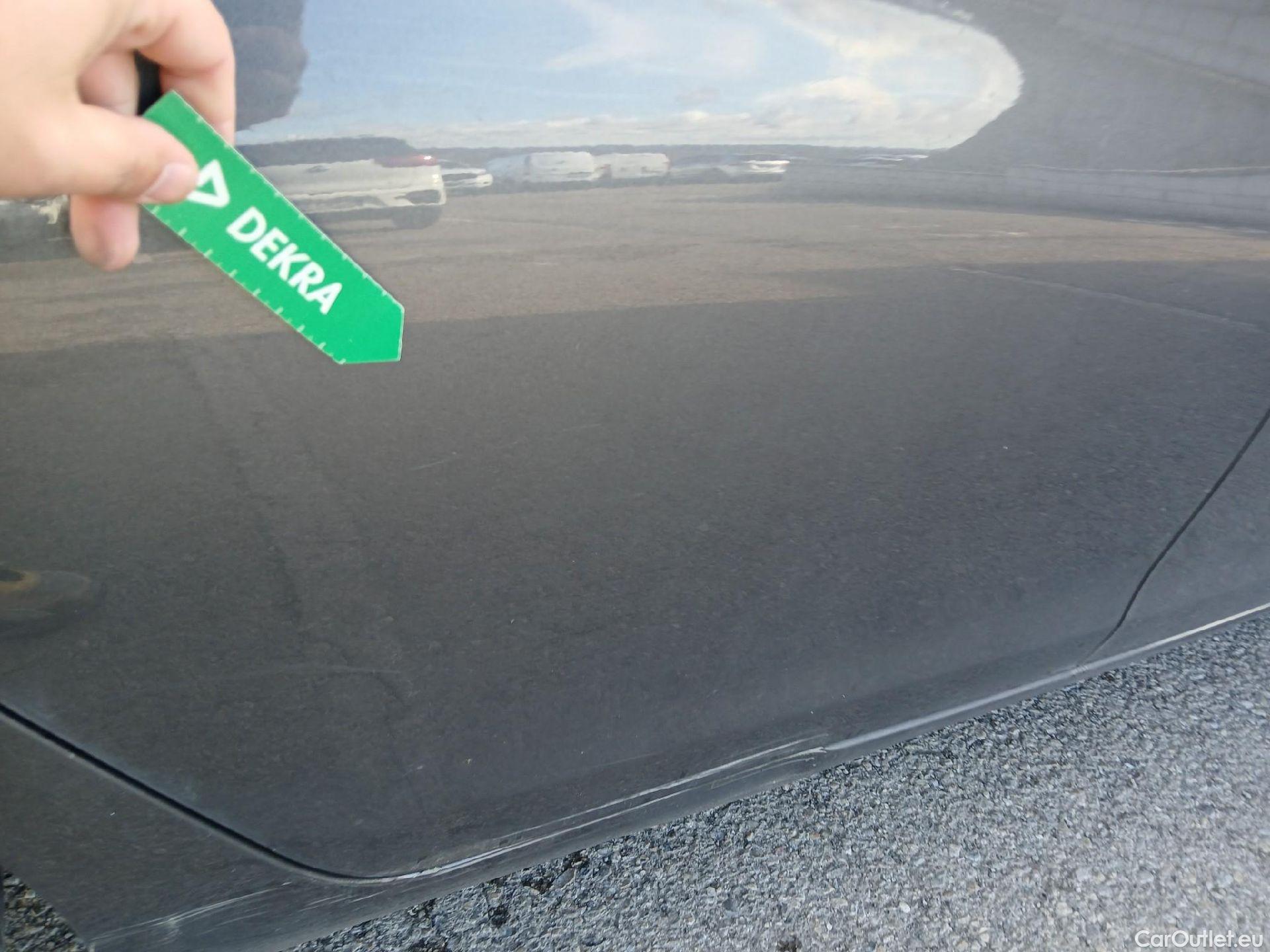  Peugeot  308 PEUGEOT  / 2017 / 5P / berlina con portón 5p Active Pack PureTech 110 S&S #34