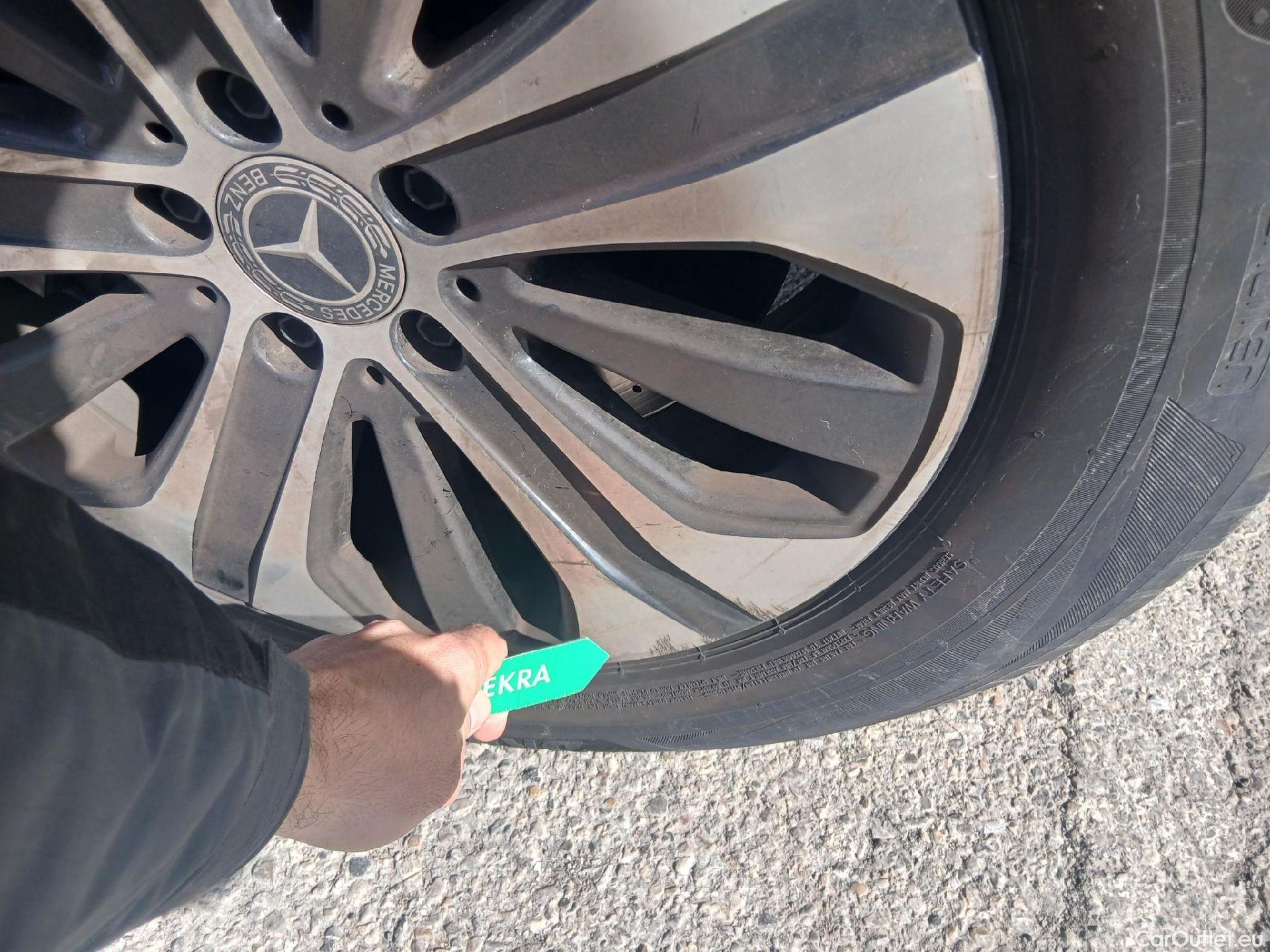  Mercedes  G-Klasee MERCEDES-BENZ Clase GLC / 2019 / 5P / todoterreno GLC 300 e 4MATIC #18