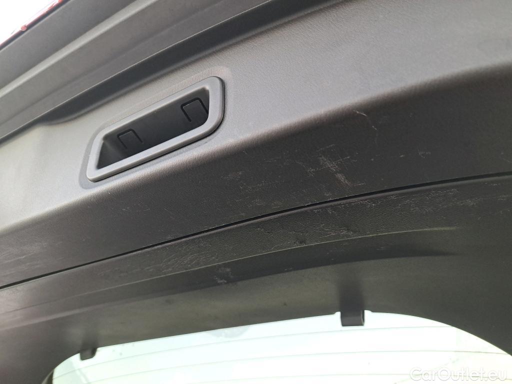  Nissan  Qashqai NISSAN  / 2021 / 5P / todoterreno DIG-T 116kW Xtronic N-Connecta #3