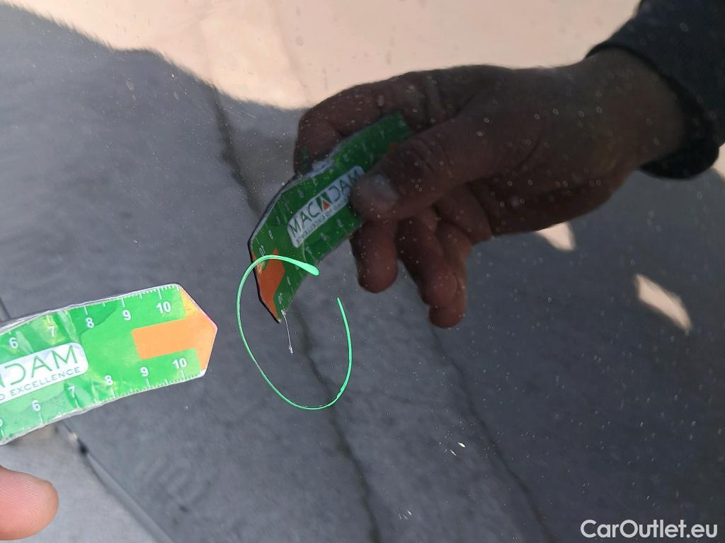  Peugeot  2008 PEUGEOT  / 2019 / 5P / todoterreno Active BlueHDI 81kW (110CV) #3