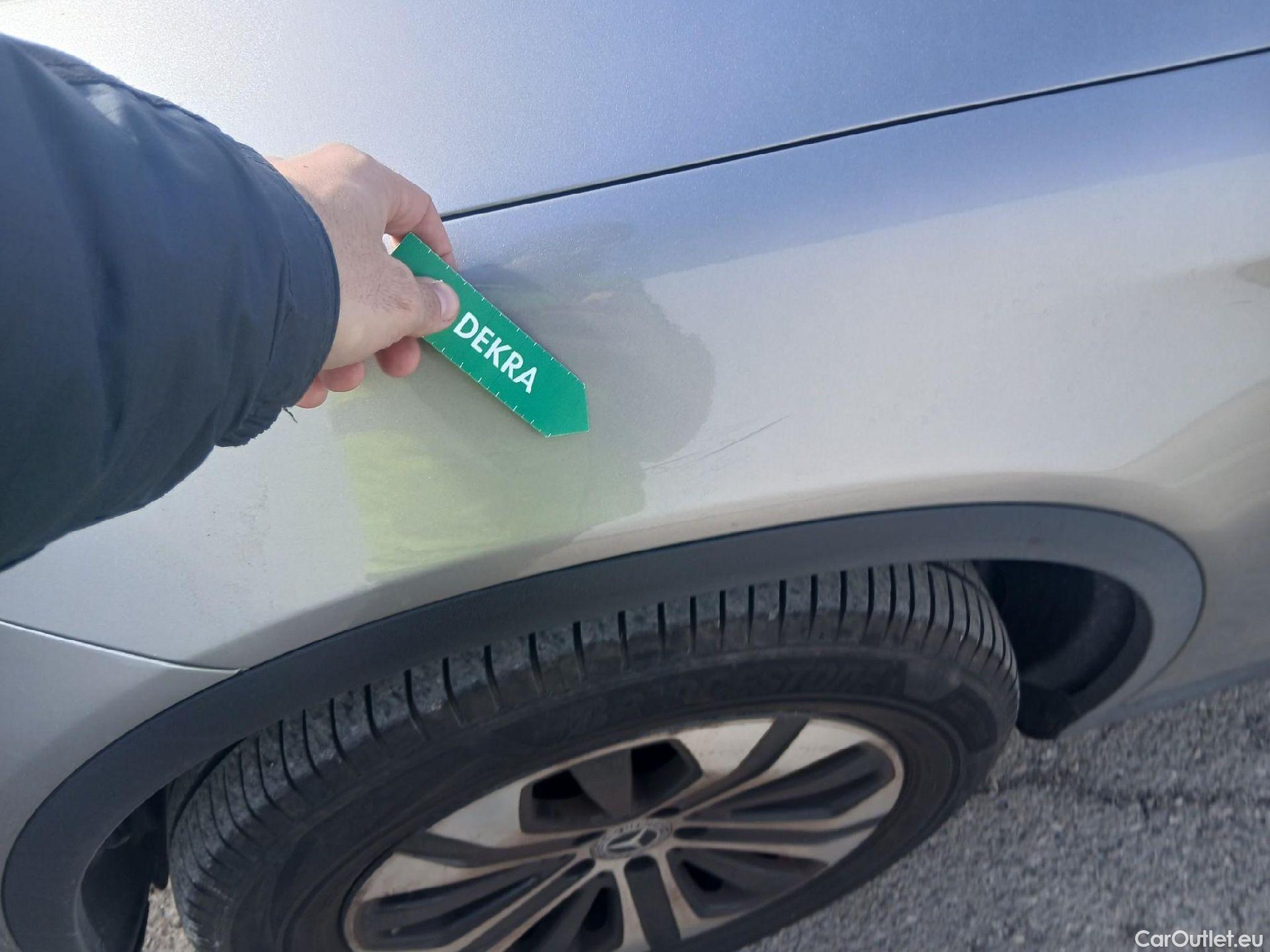  Mercedes  G-Klasee MERCEDES-BENZ Clase GLC / 2019 / 5P / todoterreno GLC 300 e 4MATIC #4