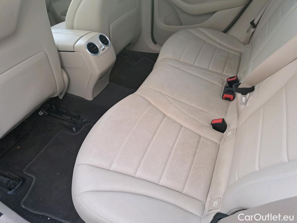  Mercedes  G-Klasee MERCEDES-BENZ Clase GLC / 2019 / 5P / todoterreno GLC 300 d 4MATIC #39