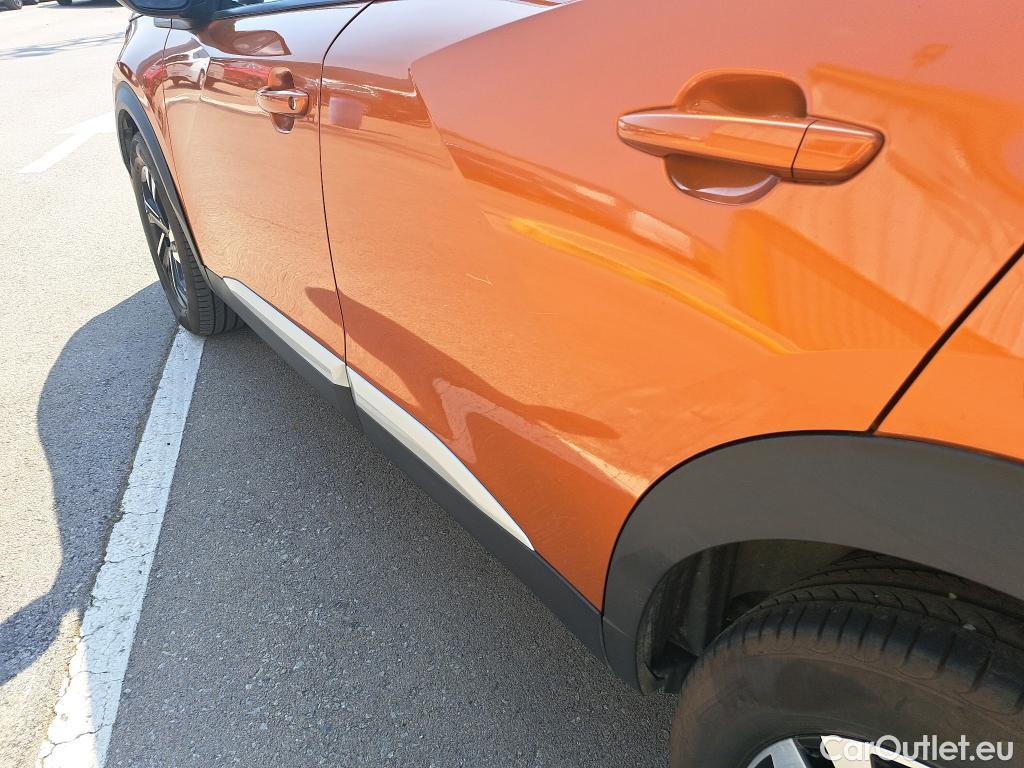  Peugeot  2008 PEUGEOT  / 2019 / 5P / todoterreno Allure BlueHDI 130 S&S EAT8 #14