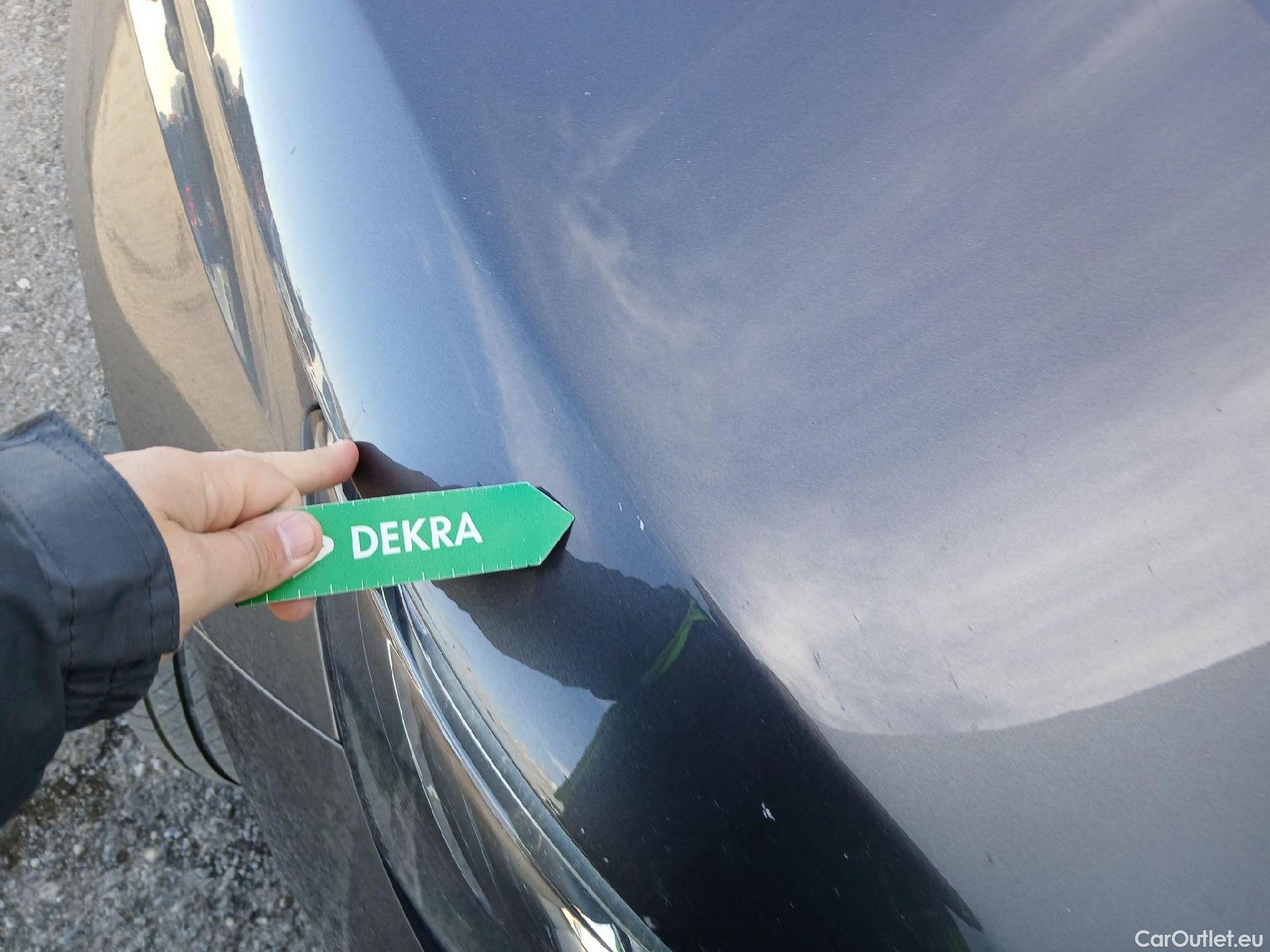  Peugeot  308 PEUGEOT  / 2017 / 5P / berlina con portón 5p Active Pack PureTech 110 S&S #10