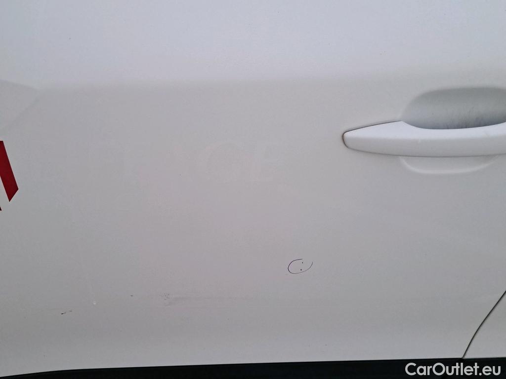  Peugeot  2008 PEUGEOT  / 2019 / 5P / todoterreno Active BlueHDI 81kW (110CV) #7