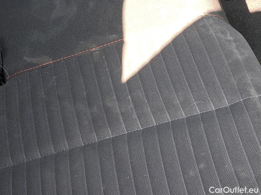  Peugeot  2008 PEUGEOT  / 2019 / 5P / todoterreno Active BlueHDI 81kW (110CV) #12