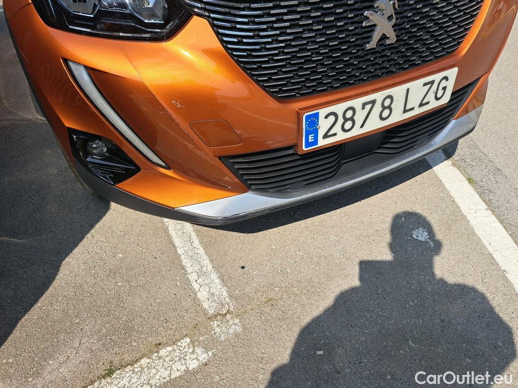  Peugeot  2008 PEUGEOT  / 2019 / 5P / todoterreno Allure BlueHDI 130 S&S EAT8 #16