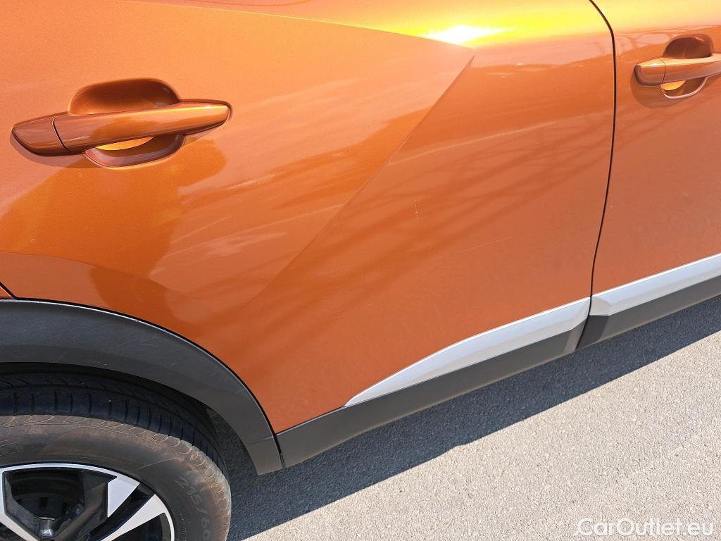  Peugeot  2008 PEUGEOT  / 2019 / 5P / todoterreno Allure BlueHDI 130 S&S EAT8 #22