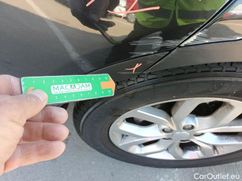  Land Rover  Discovery LAND ROVER  7 Plazas 2.0 I4 TD4 132kW (180CV) S Auto #45