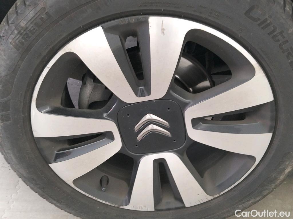  Citroen  C3 CITROEN  / 2020 / 5P / berlina con portón PureTech 81KW (110CV) S&S SHINE #3