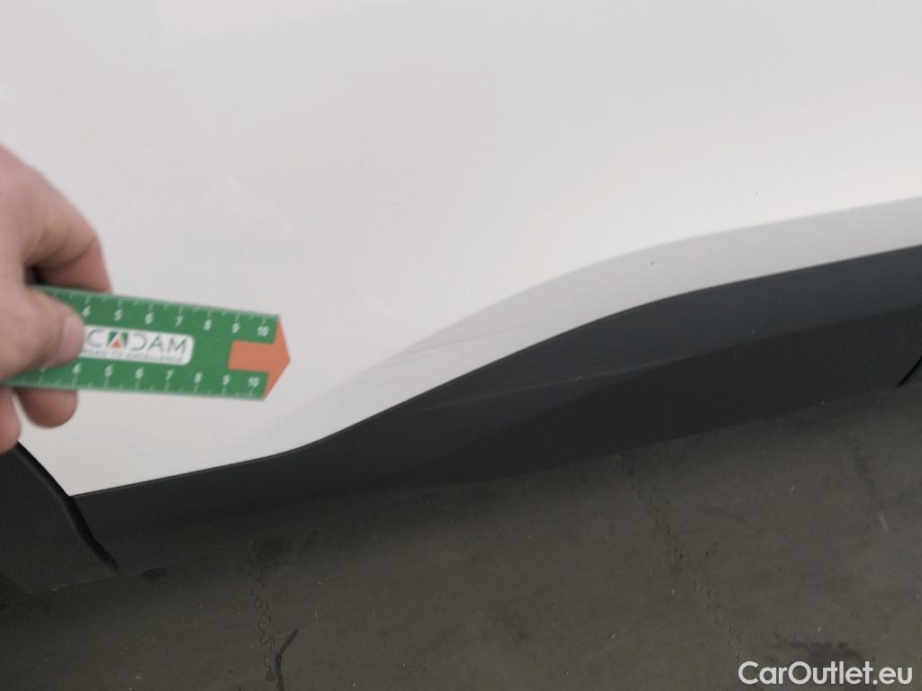  Citroen  C4 CITROEN  / 2020 / 5P / berlina con portón BlueHdi 110 S&S Live Pack #2