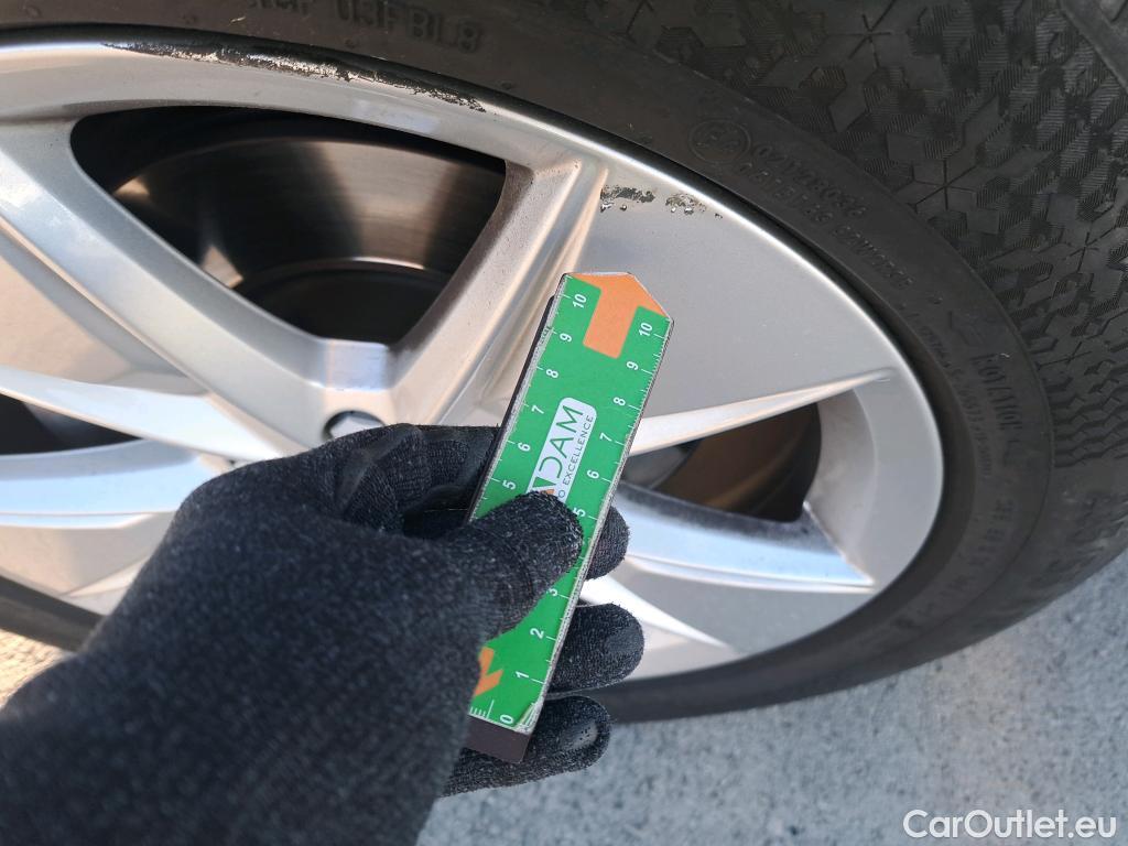  Volvo  XC 40 VOLVO XC40 / 2021 / 5P / todoterreno 2.0 B3 G Core Auto #40