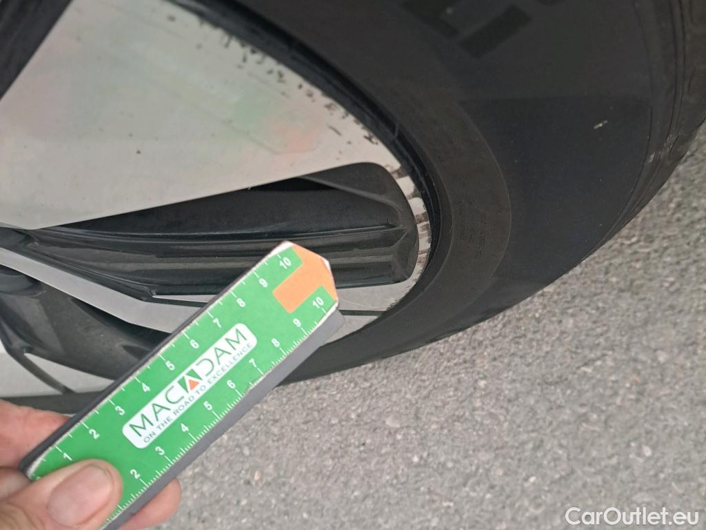  Volvo  XC 40 VOLVO XC40 todoterreno 1.5 T5 Twin Recharge Inscription Ex Auto 260 CV 10 kWh #8