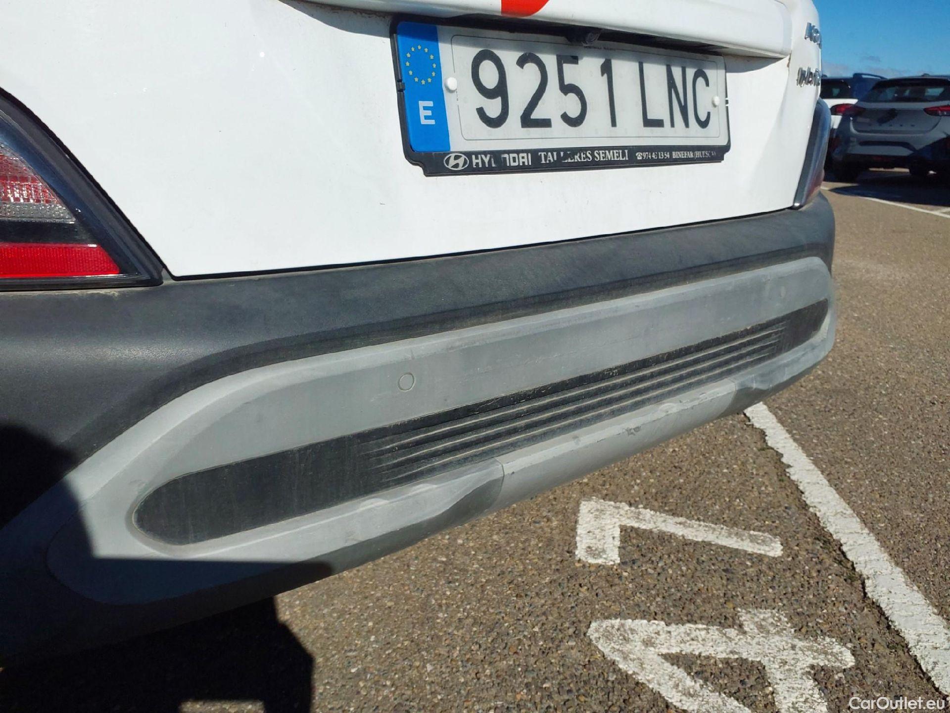  Hyundai  Konna HYUNDAI Kona / 2020 / 5P / todoterreno 1.6 CRDI 100kW (136CV) 48V Maxx 4X2 #12