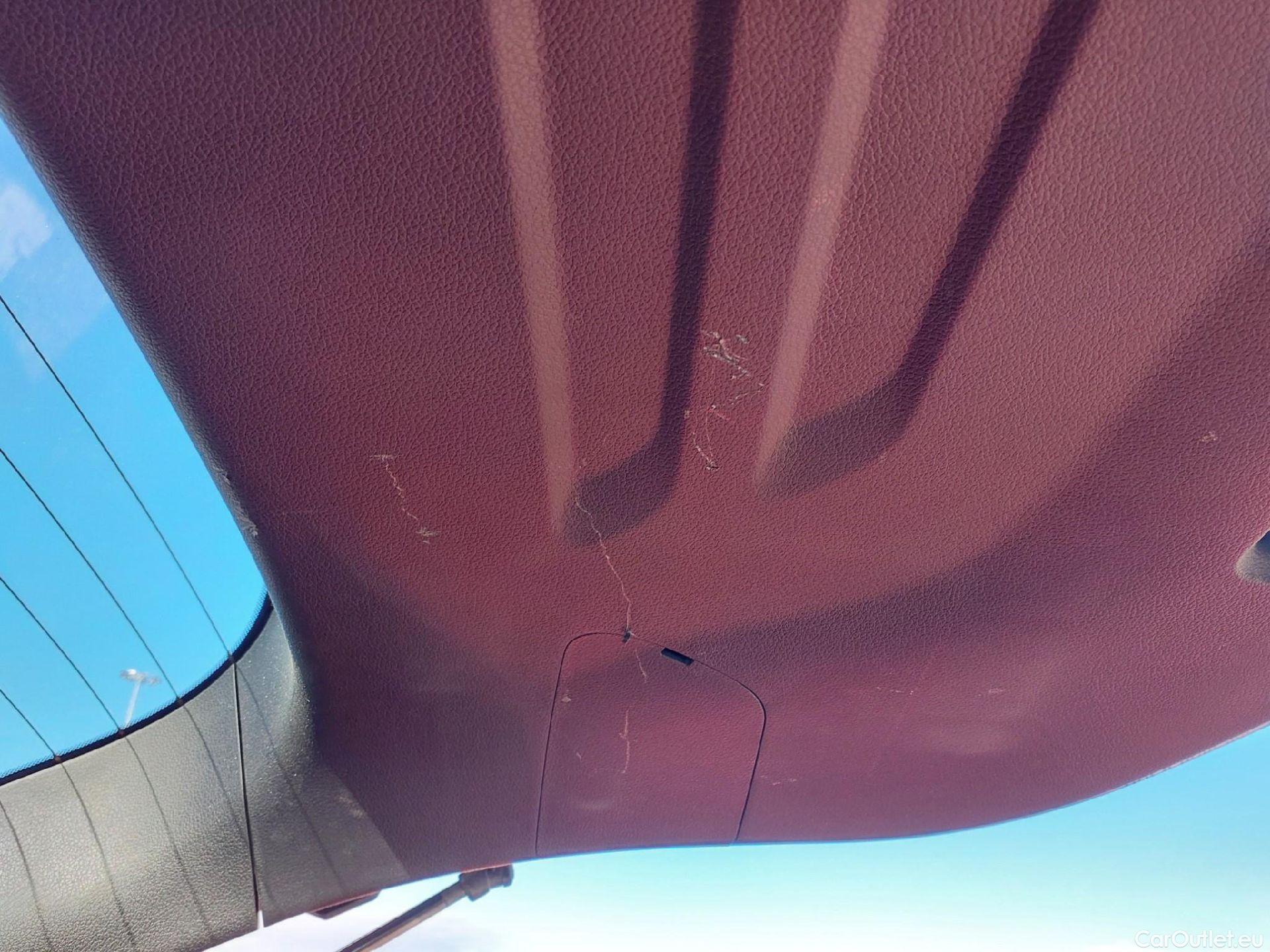  Hyundai  Santa Fe HYUNDAI  / 2021 / 5P / todoterreno 2.2 CRDi Maxx DCT 4x2 #2