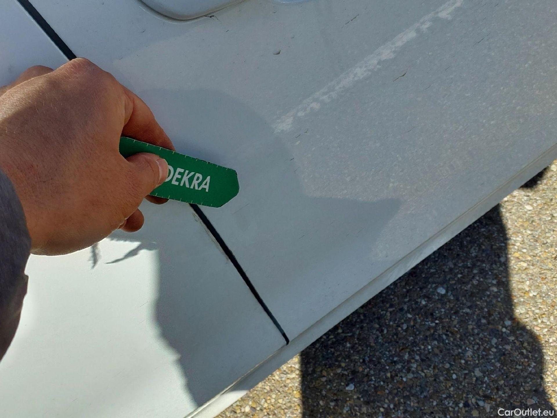  Opel  Corsa OPEL  1.2T XHL 74kW (100CV) Elegance #15