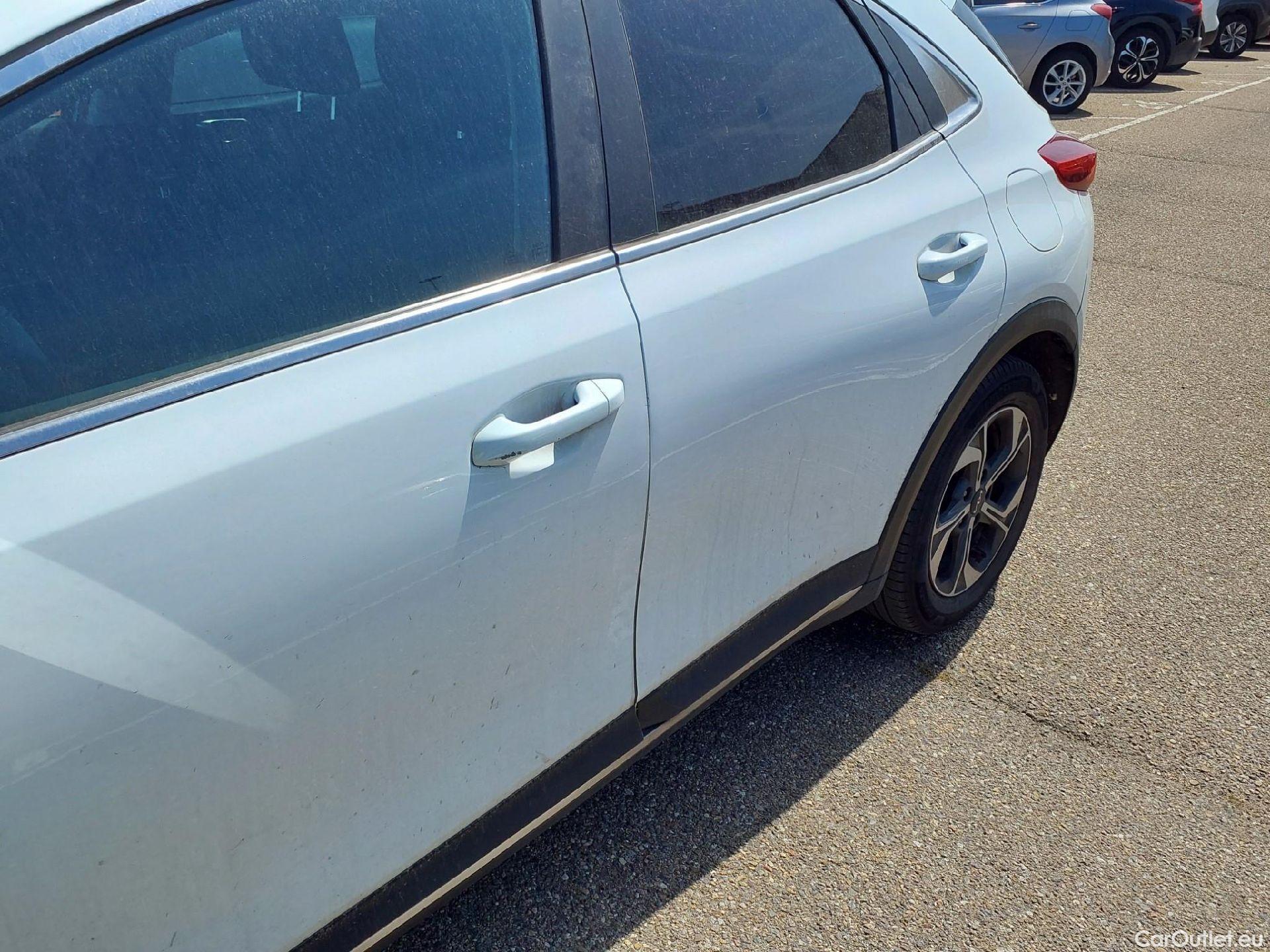  KIA  XCeed KIA  / 2019 / 5P / todoterreno 1.0 T-GDi Drive 88kW (120CV) #18