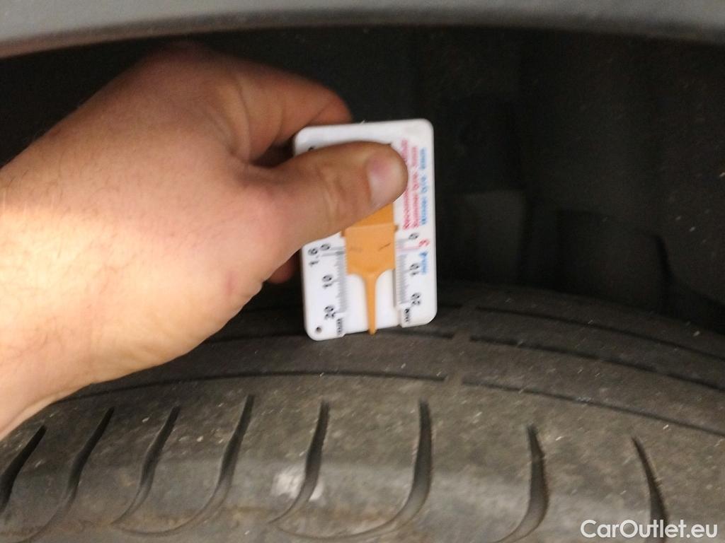  Citroen  C5 CITROEN  X / 2021 / 5P / berlina con portón PureTech 96kW (130CV) S&S EAT8 Shine #12