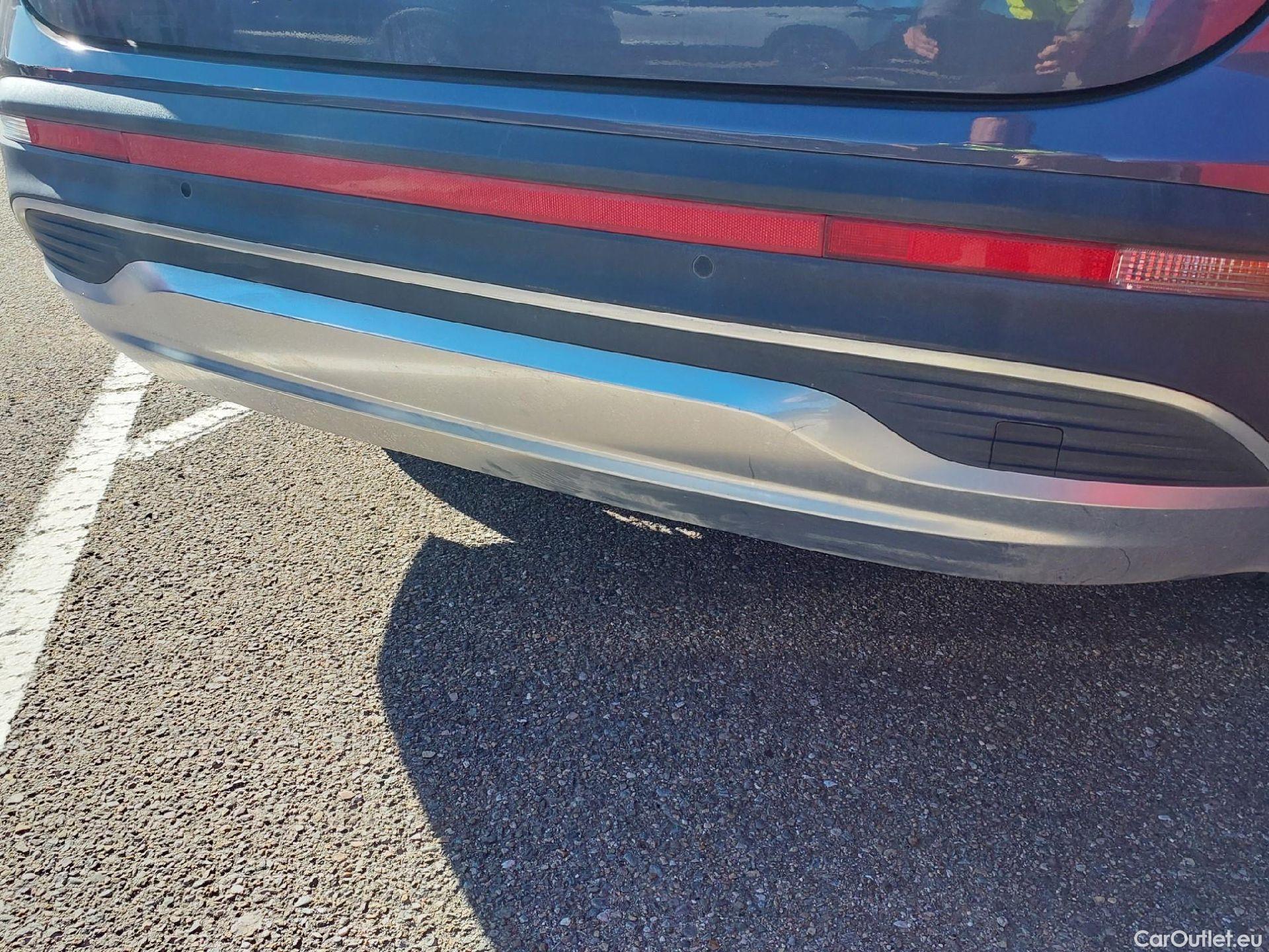  Hyundai  Santa Fe HYUNDAI  / 2021 / 5P / todoterreno 2.2 CRDi Maxx DCT 4x2 #6