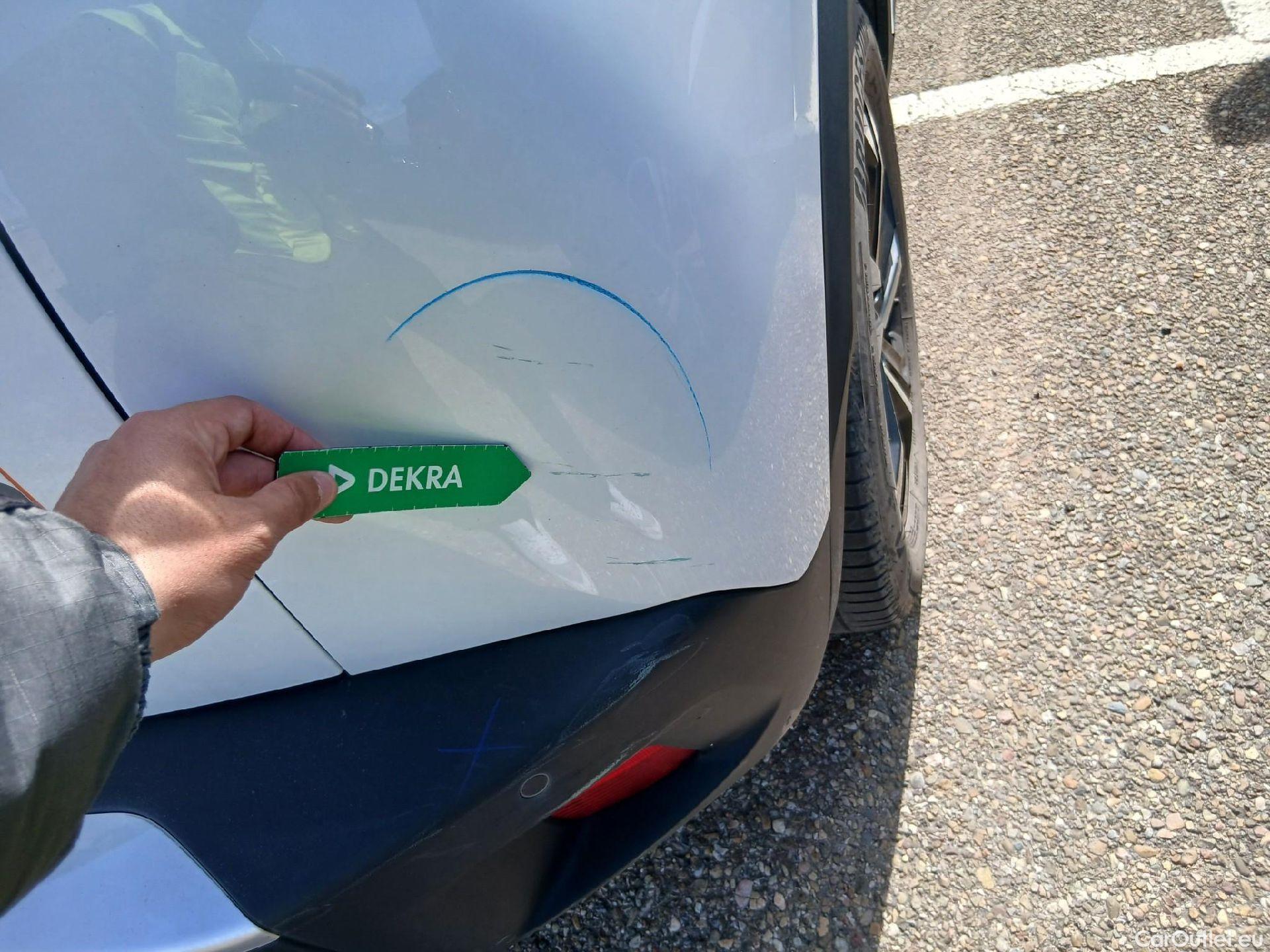  Peugeot  2008 PEUGEOT  / 2019 / 5P / todoterreno Allure BlueHDI 81kW (110CV) #12