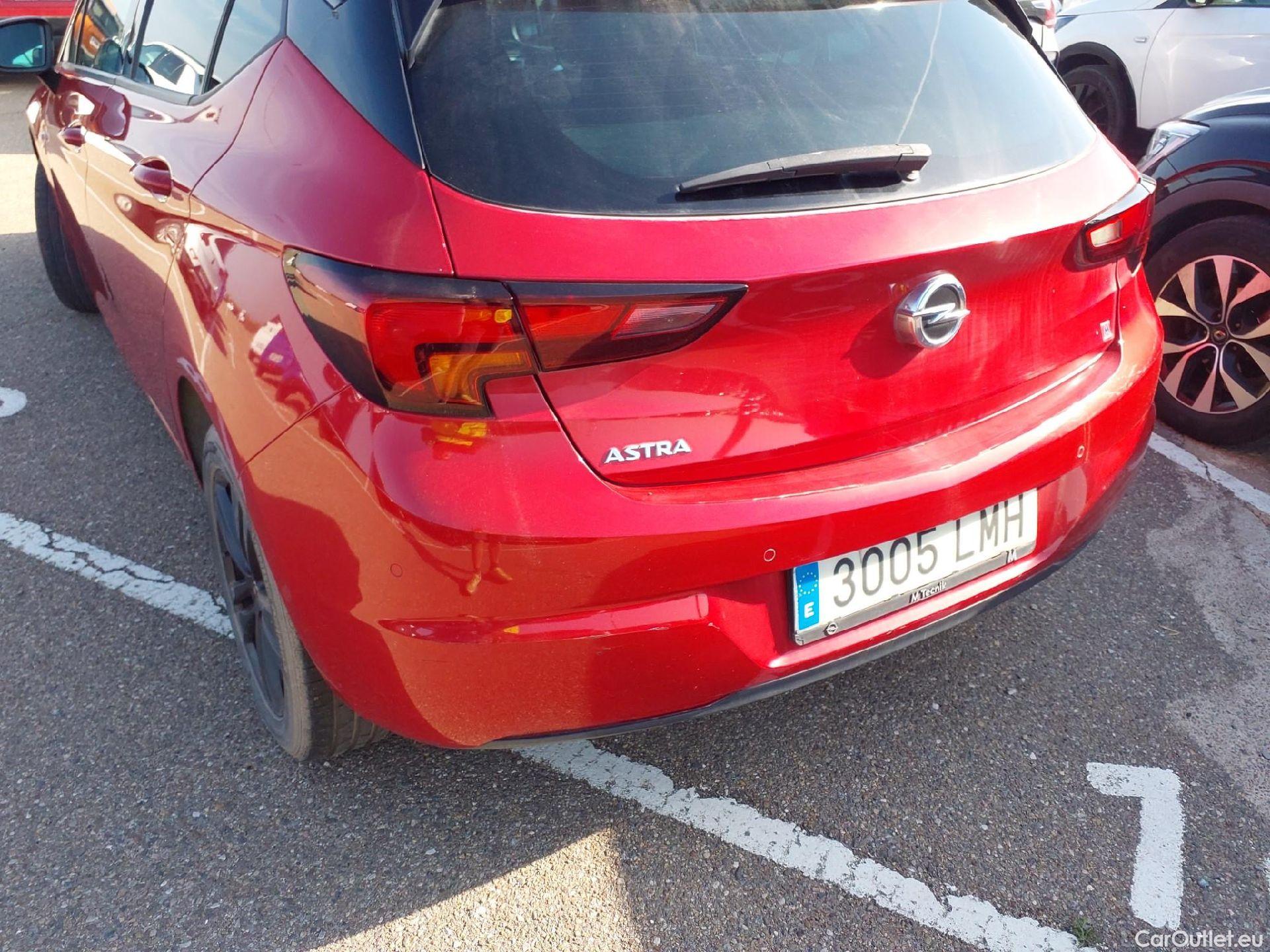  Opel  Astra OPEL  / 2019 / 5P / berlina con portón 1.5D DVC 77kW (105CV) 2020 #9