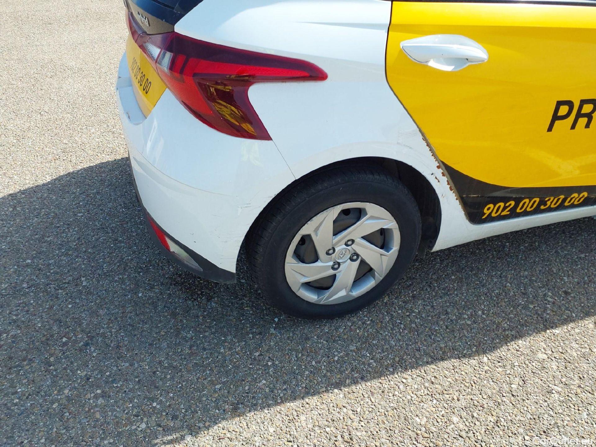  Hyundai  i20 HYUNDAI  / 2020 / 5P / berlina con portón 1.0 TGDI 74kW (100CV) 48V Essence #19