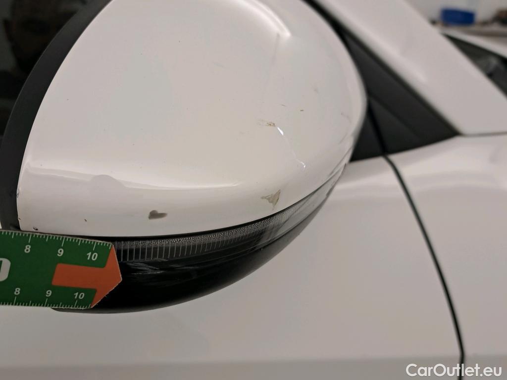  Hyundai  Tucson HYUNDAI  / 2018 / 5P / todoterreno 1.6 CRDI 85kW (116CV) 48V SLE 4X2(SP)(SL) #22