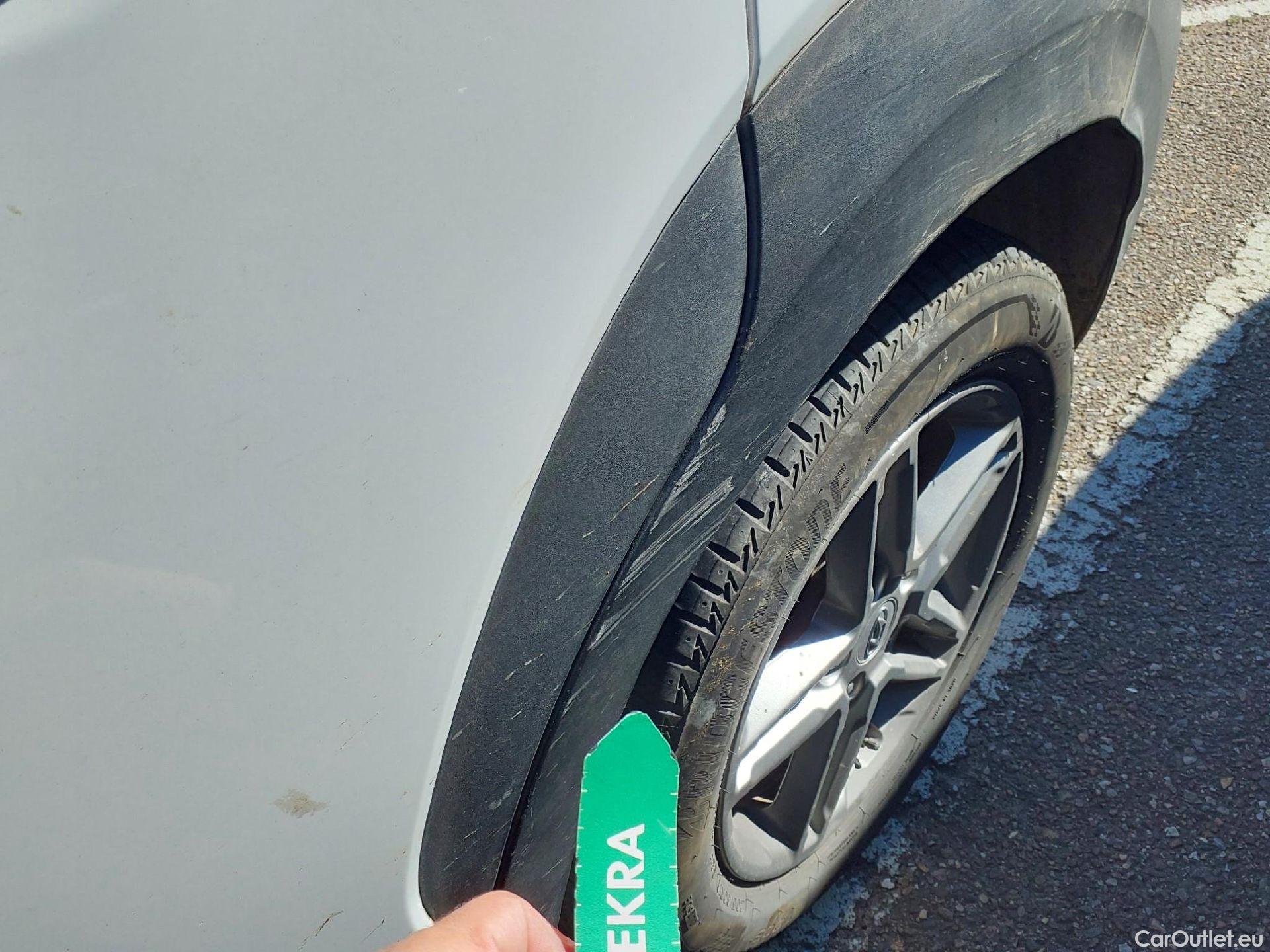  Hyundai  Konna HYUNDAI Kona / 2020 / 5P / todoterreno 1.6 CRDI 100kW (136CV) 48V Maxx 4X2 #6