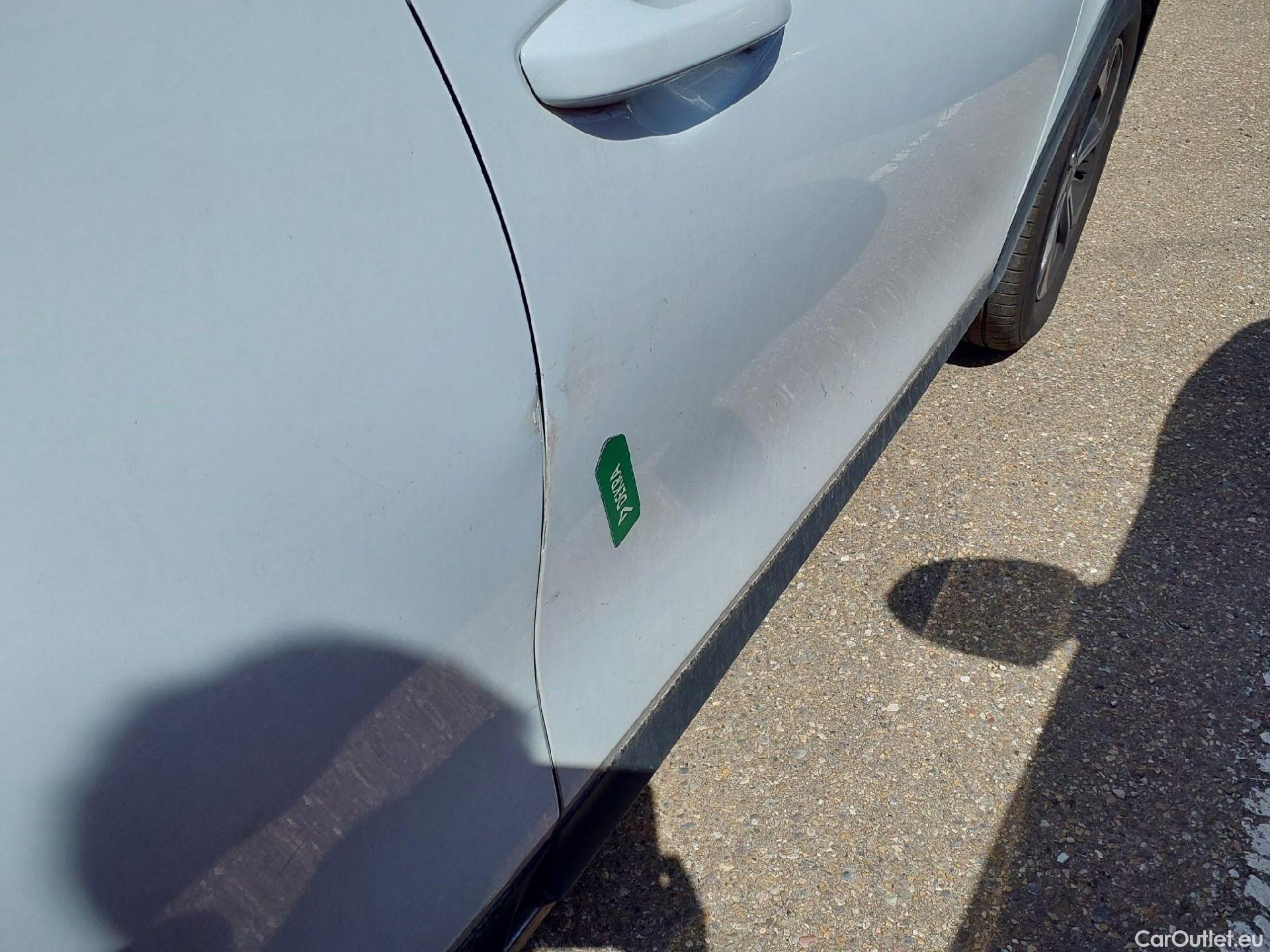  KIA  XCeed KIA  / 2019 / 5P / todoterreno 1.0 T-GDi Drive 88kW (120CV) #38