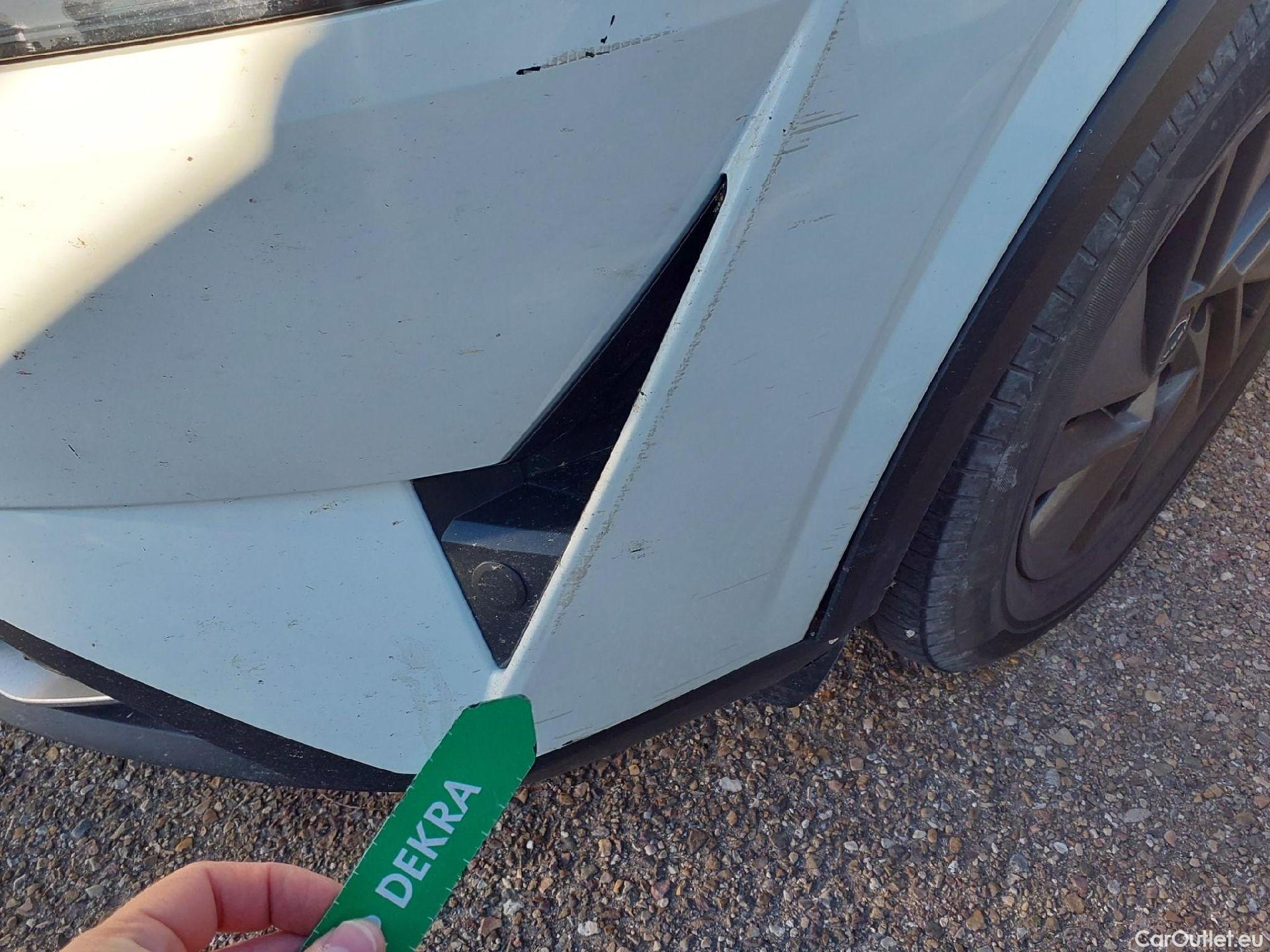  Nissan  Qashqai NISSAN  / 2021 / 5P / todoterreno DIG-T 103kW (140CV) mHEV 4x2 Acenta #24