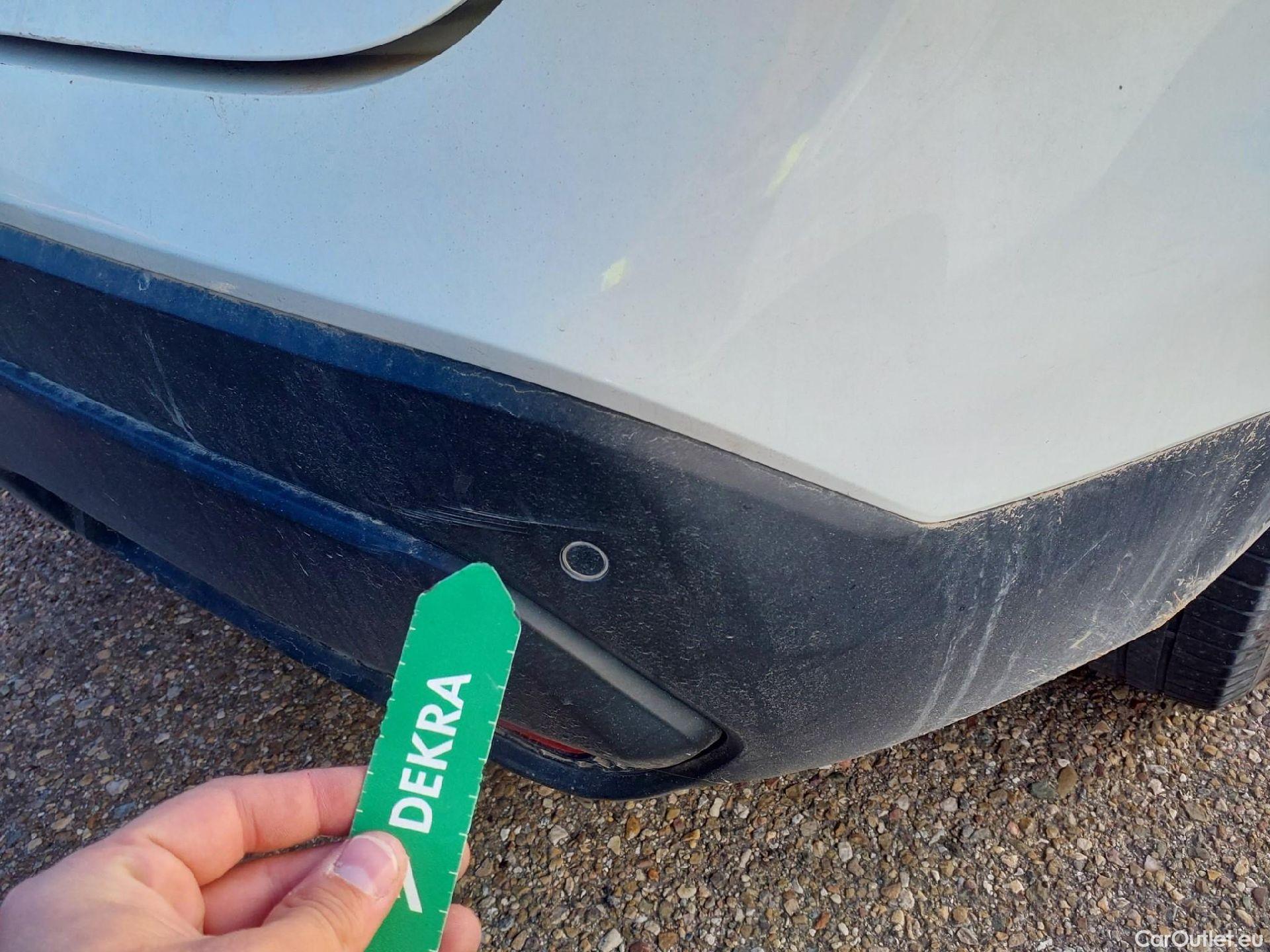  Nissan  Qashqai NISSAN  / 2021 / 5P / todoterreno DIG-T 103kW (140CV) mHEV 4x2 Acenta #33