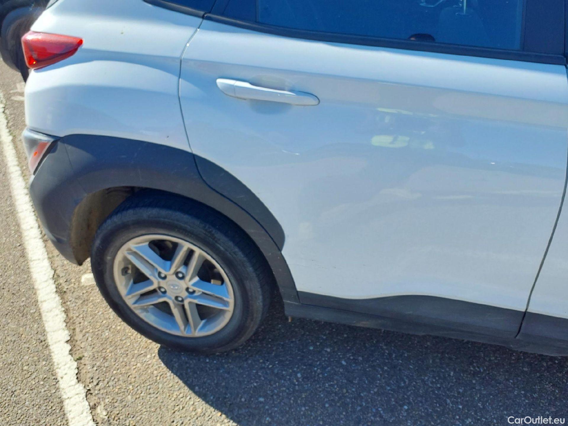  Hyundai  Konna HYUNDAI Kona / 2020 / 5P / todoterreno 1.6 CRDI 100kW (136CV) 48V Maxx 4X2 #13