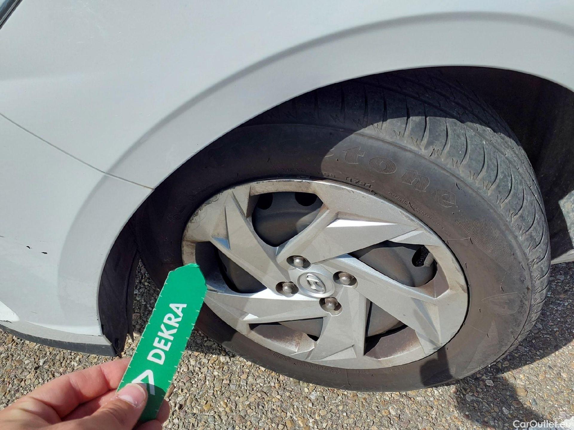  Hyundai  i20 HYUNDAI  / 2020 / 5P / berlina con portón 1.0 TGDI 74kW (100CV) 48V Essence #8