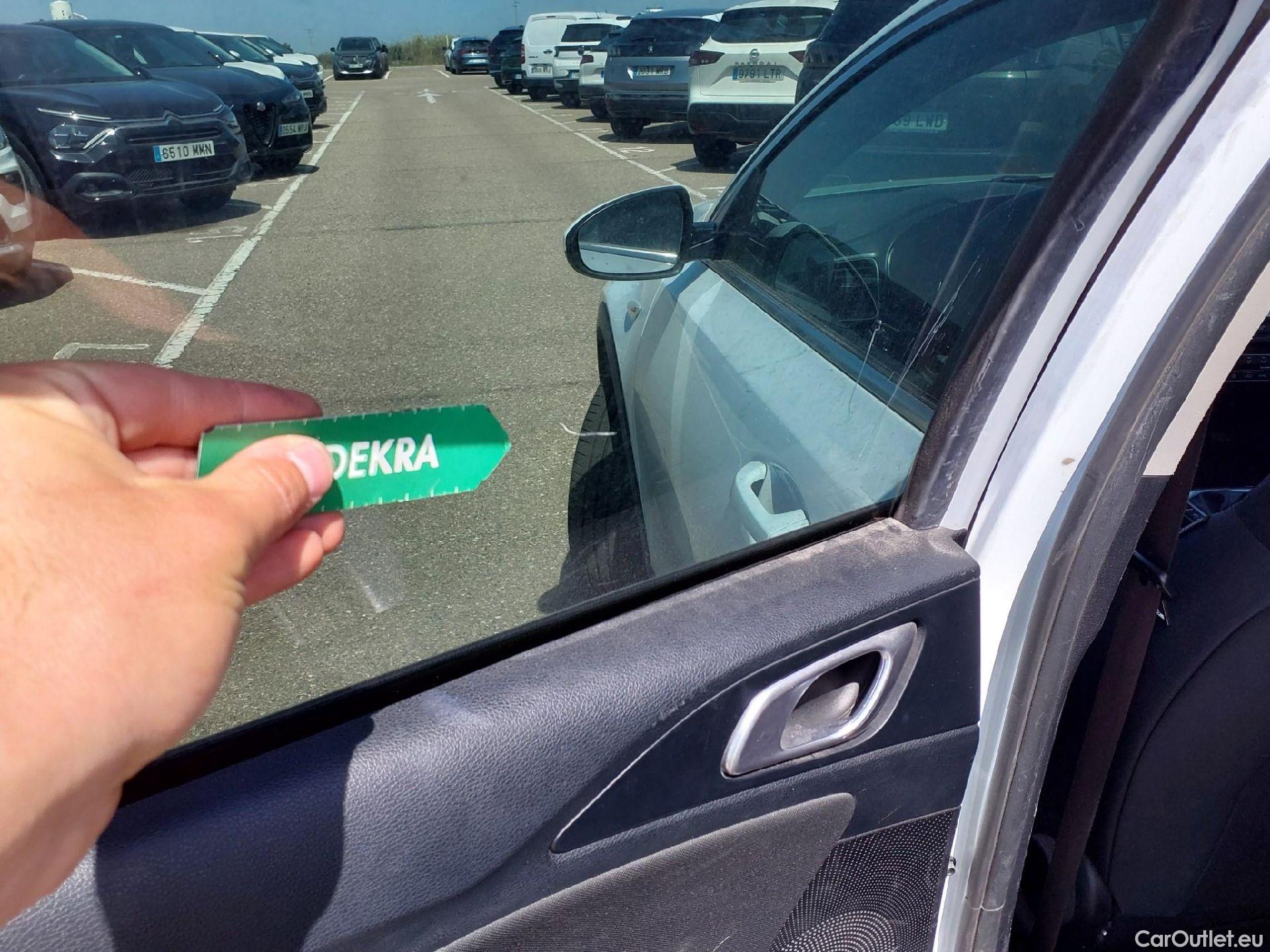  KIA  XCeed KIA  / 2019 / 5P / todoterreno 1.0 T-GDi Drive 88kW (120CV) #5